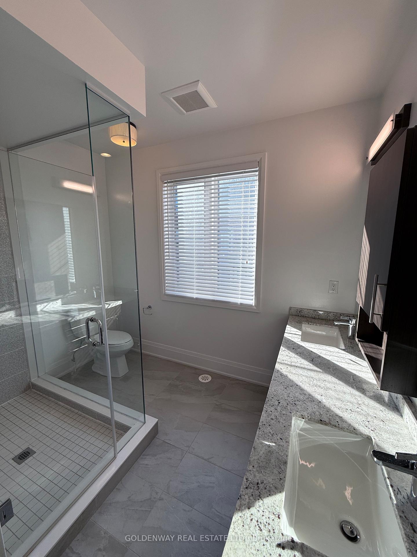 Photo 16 of 15 Village Parkway, Markham, Unionville — HOMEH