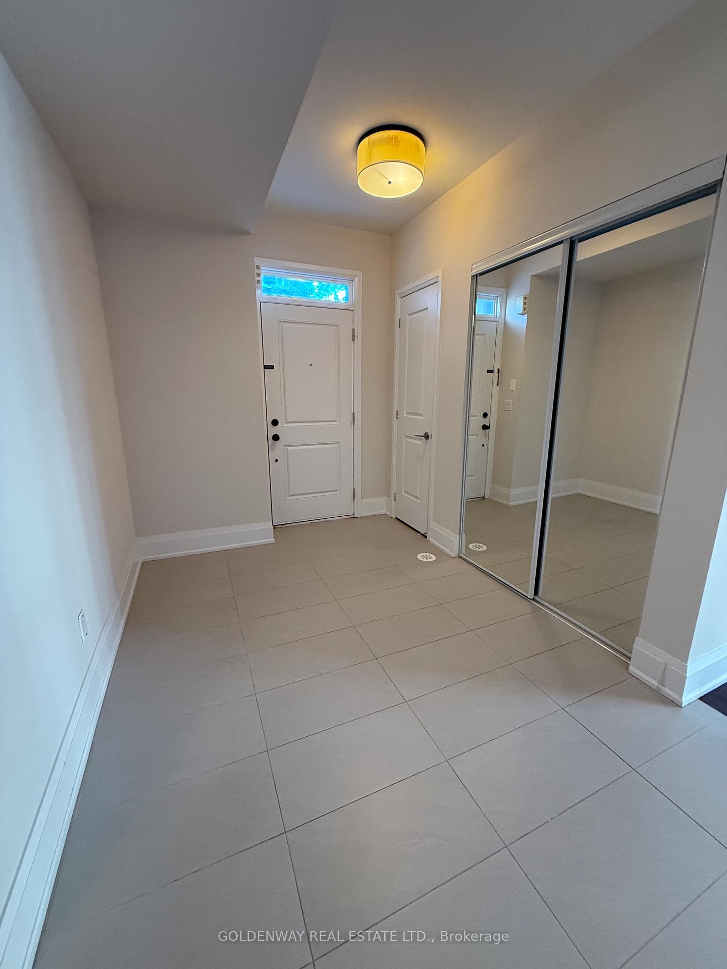 Photo 21 of 15 Village Parkway, Markham, Unionville — HOMEH