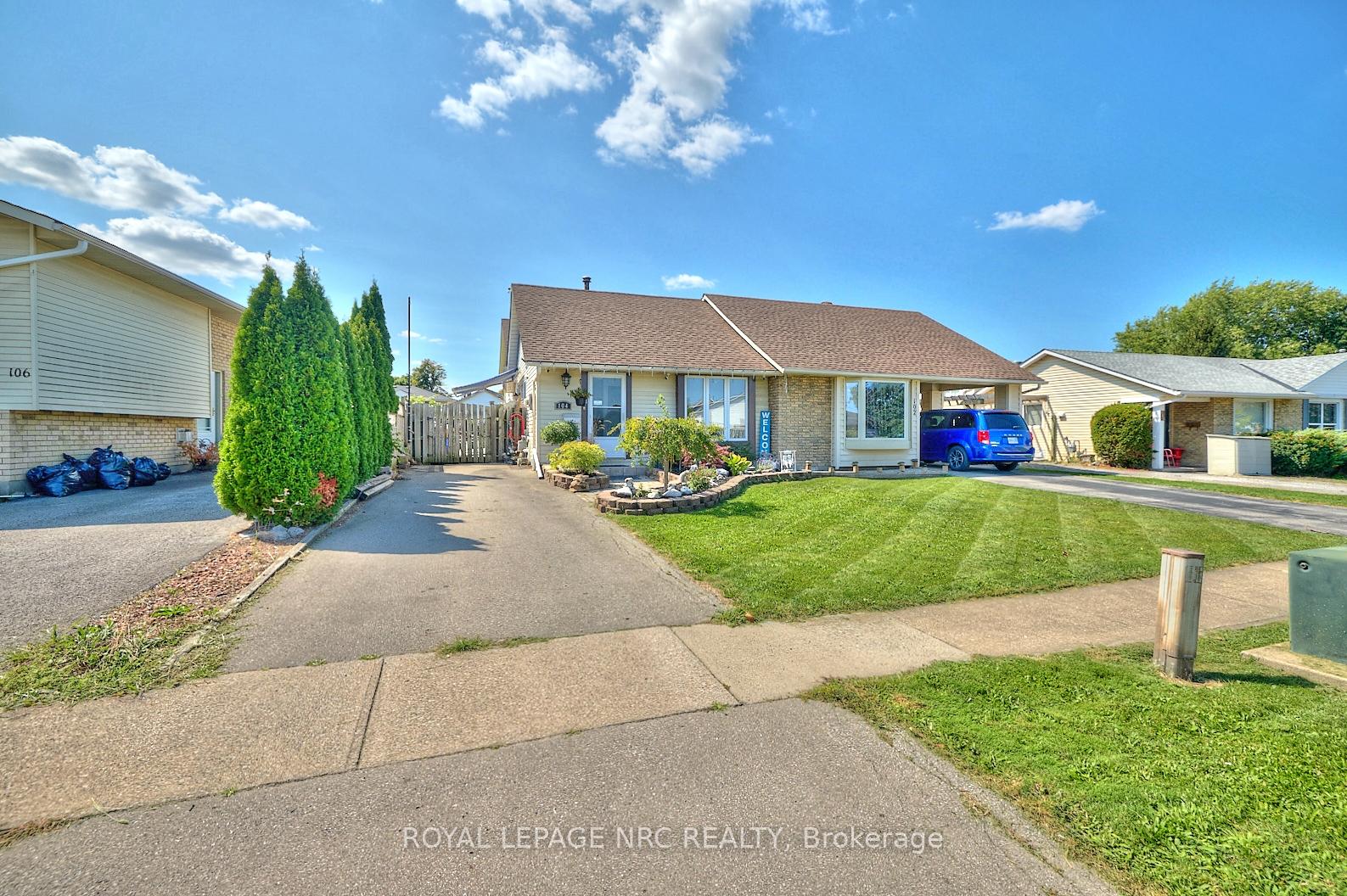 Photo 2 of 104 Carriage Road, St. Catharines, Secord Woods — HOMEH