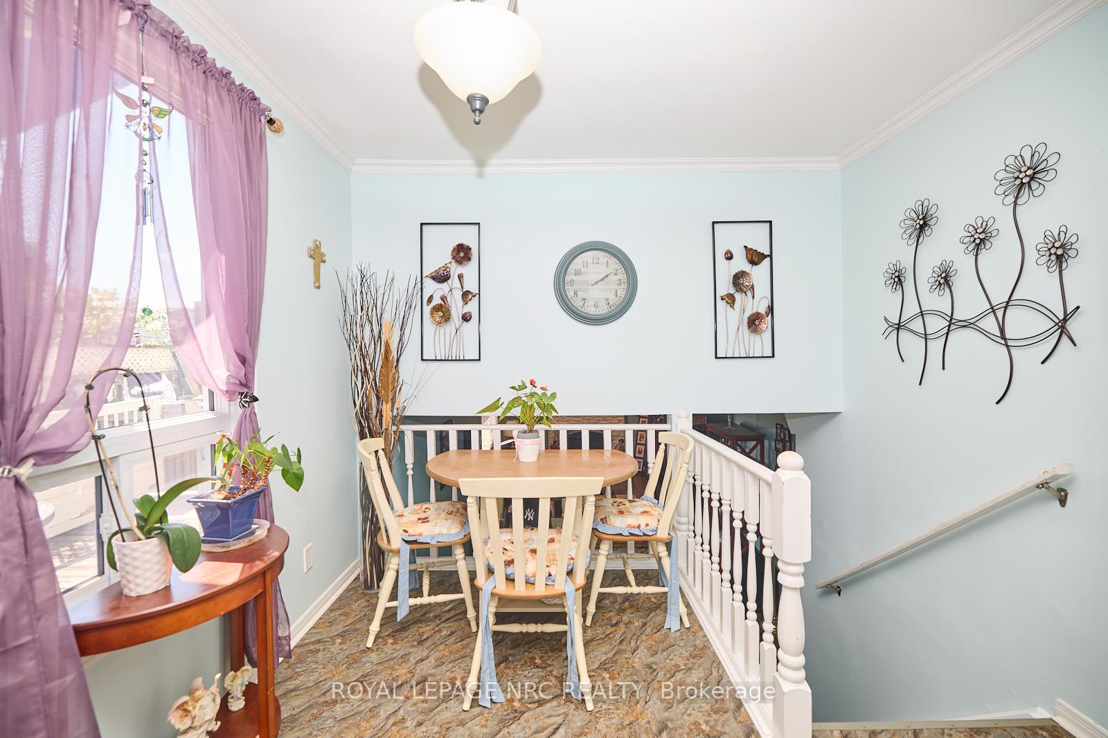 Photo 13 of 104 Carriage Road, St. Catharines, Secord Woods — HOMEH