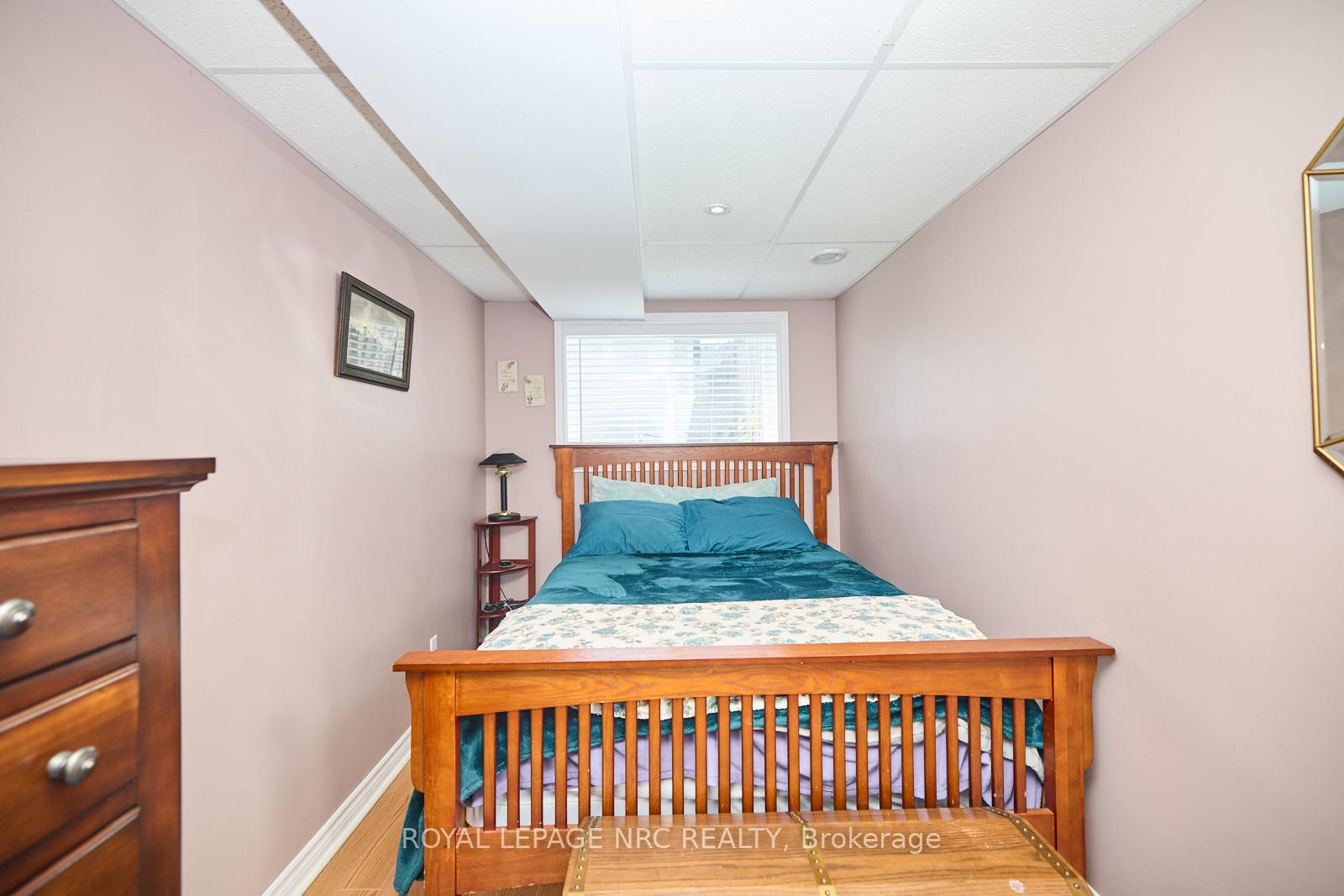 Photo 16 of 104 Carriage Road, St. Catharines, Secord Woods — HOMEH