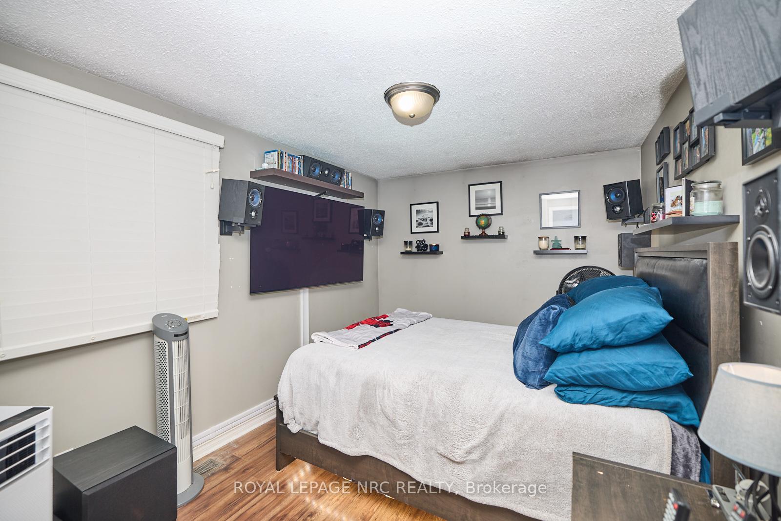 Photo 20 of 104 Carriage Road, St. Catharines, Secord Woods — HOMEH