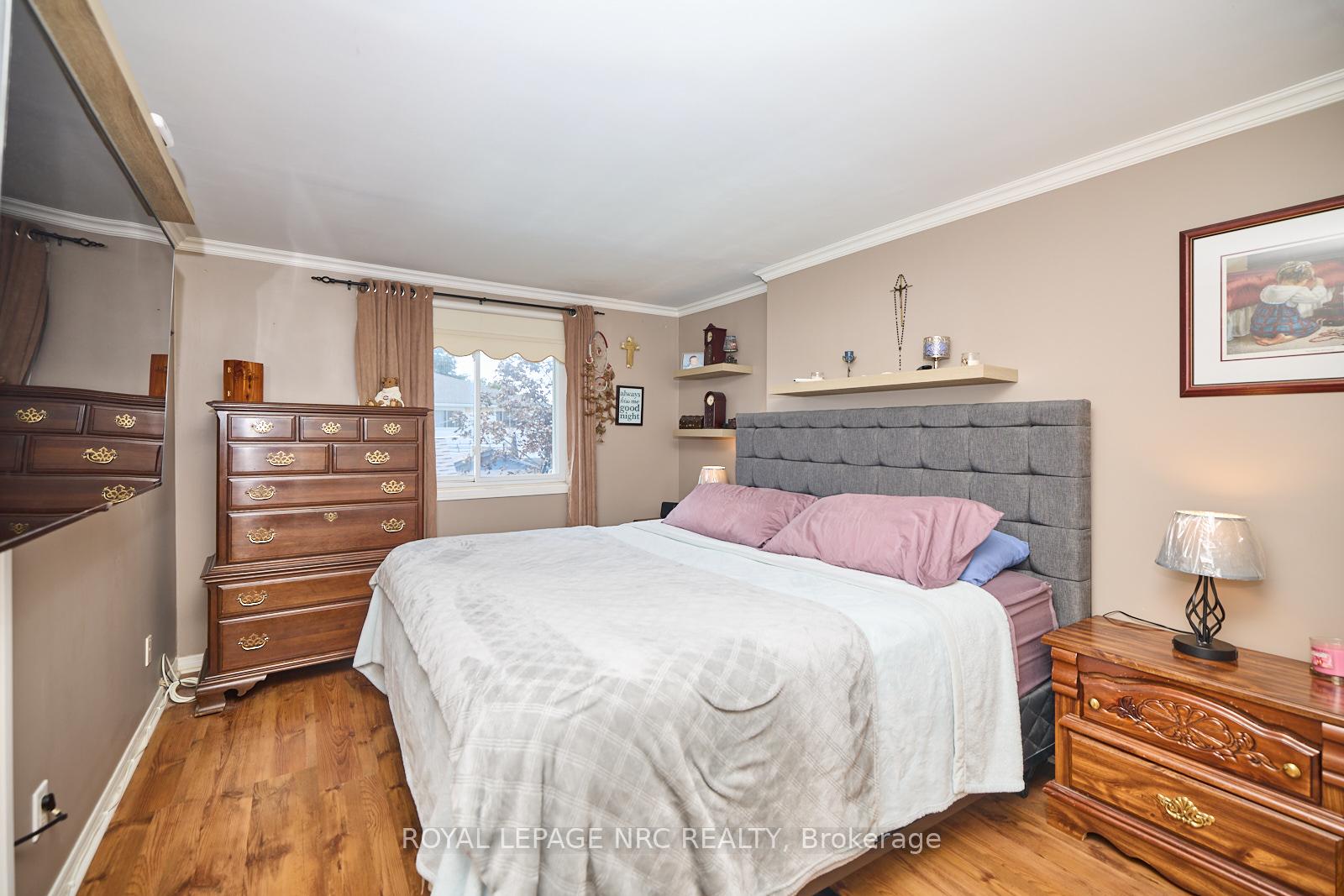 Photo 22 of 104 Carriage Road, St. Catharines, Secord Woods — HOMEH