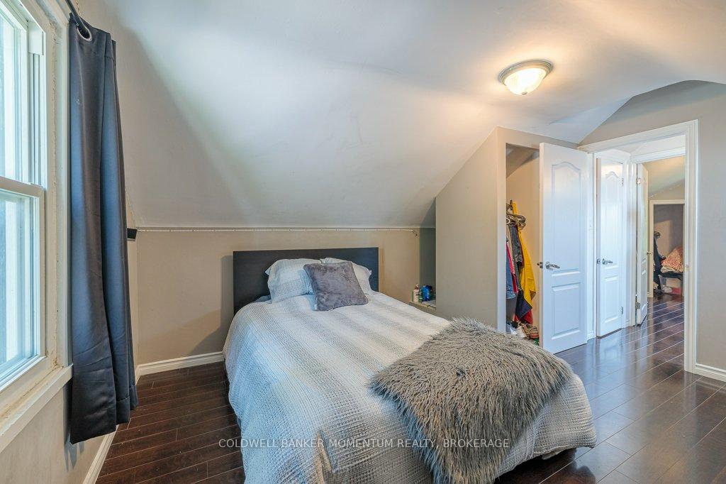 Photo 16 of 115 Pelham Road, St. Catharines, Western Hill — HOMEH