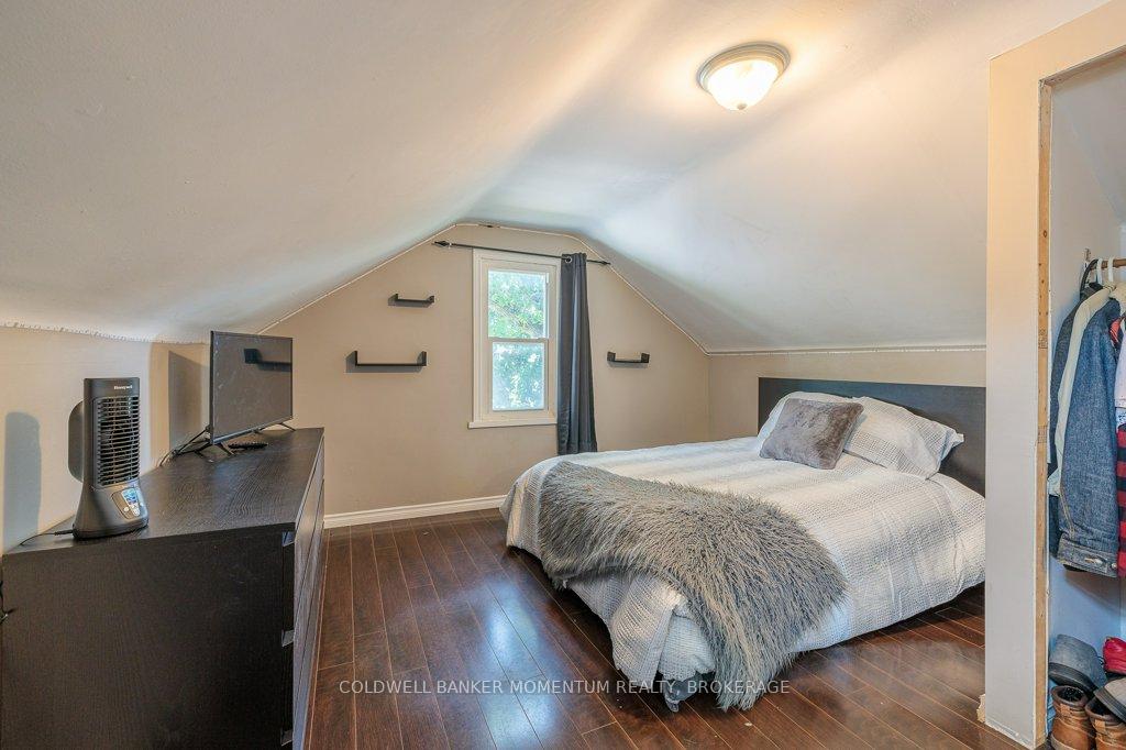 Photo 17 of 115 Pelham Road, St. Catharines, Western Hill — HOMEH