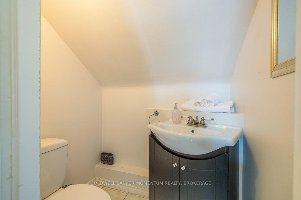 Photo 20 of 115 Pelham Road, St. Catharines, Western Hill — HOMEH
