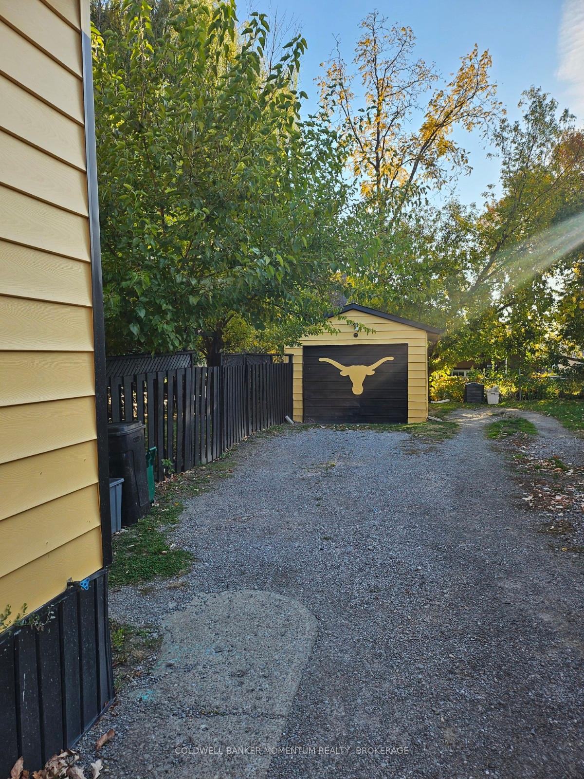 Photo 27 of 115 Pelham Road, St. Catharines, Western Hill — HOMEH