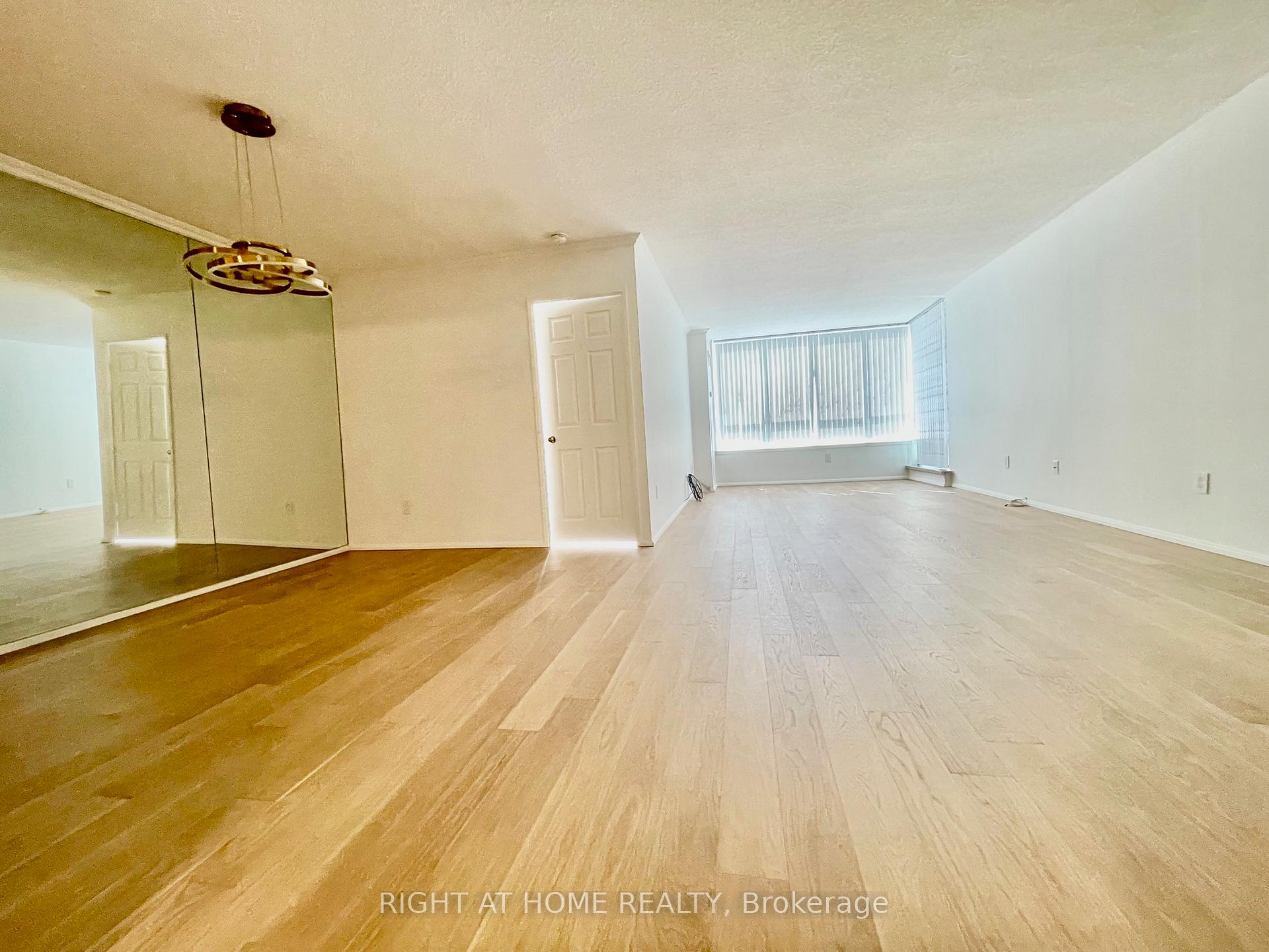 Photo 8 of Unit 1123, 25 Austin Drive, Markham, Markville — HOMEH