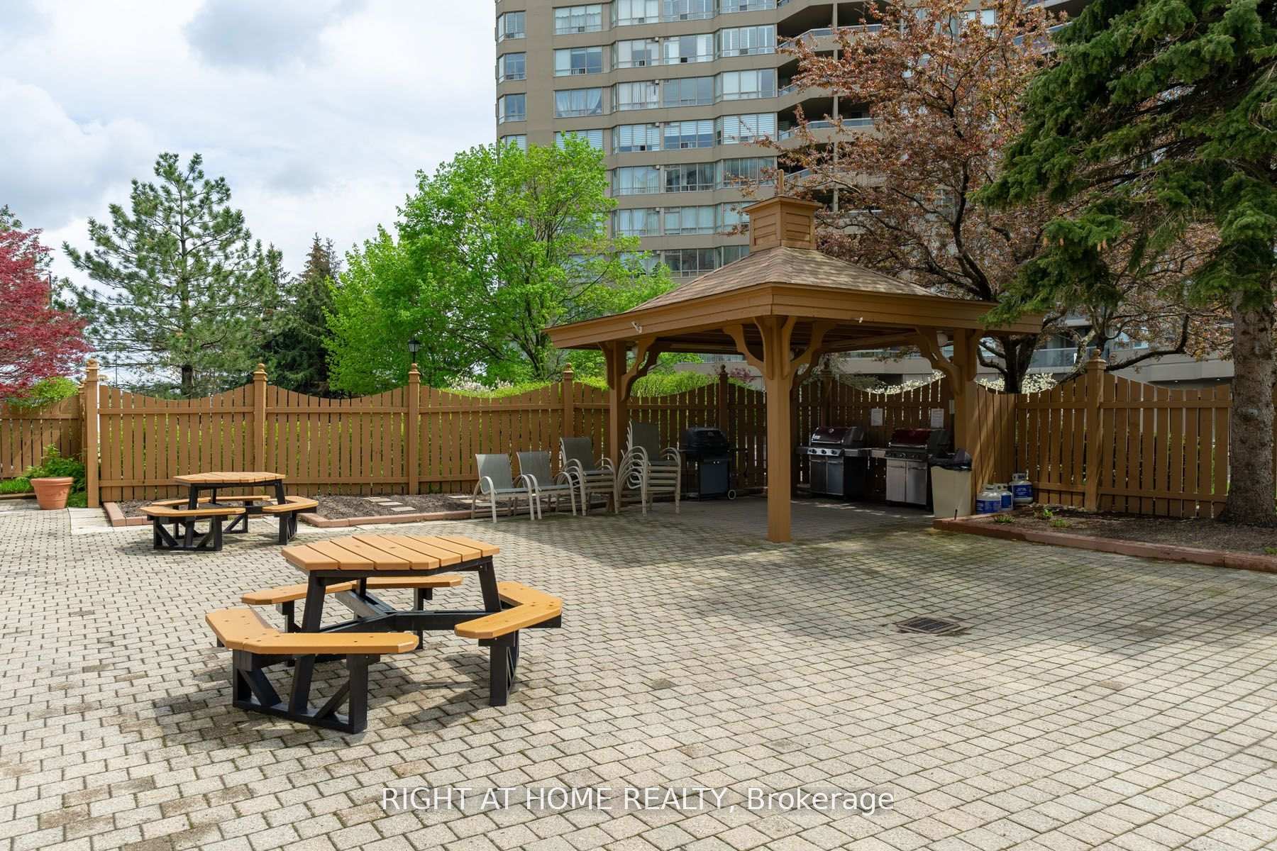 Photo 15 of Unit 1123, 25 Austin Drive, Markham, Markville — HOMEH
