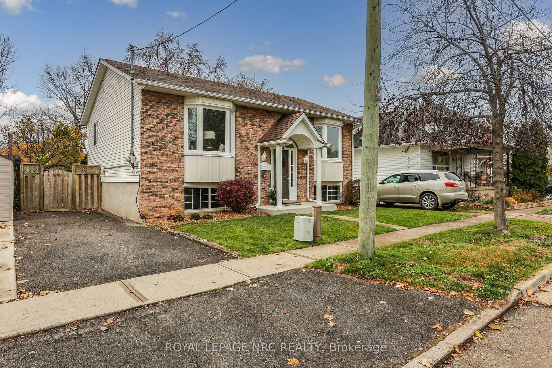 Photo 4 of 1 Colbey Street, St. Catharines, Downtown — HOMEH