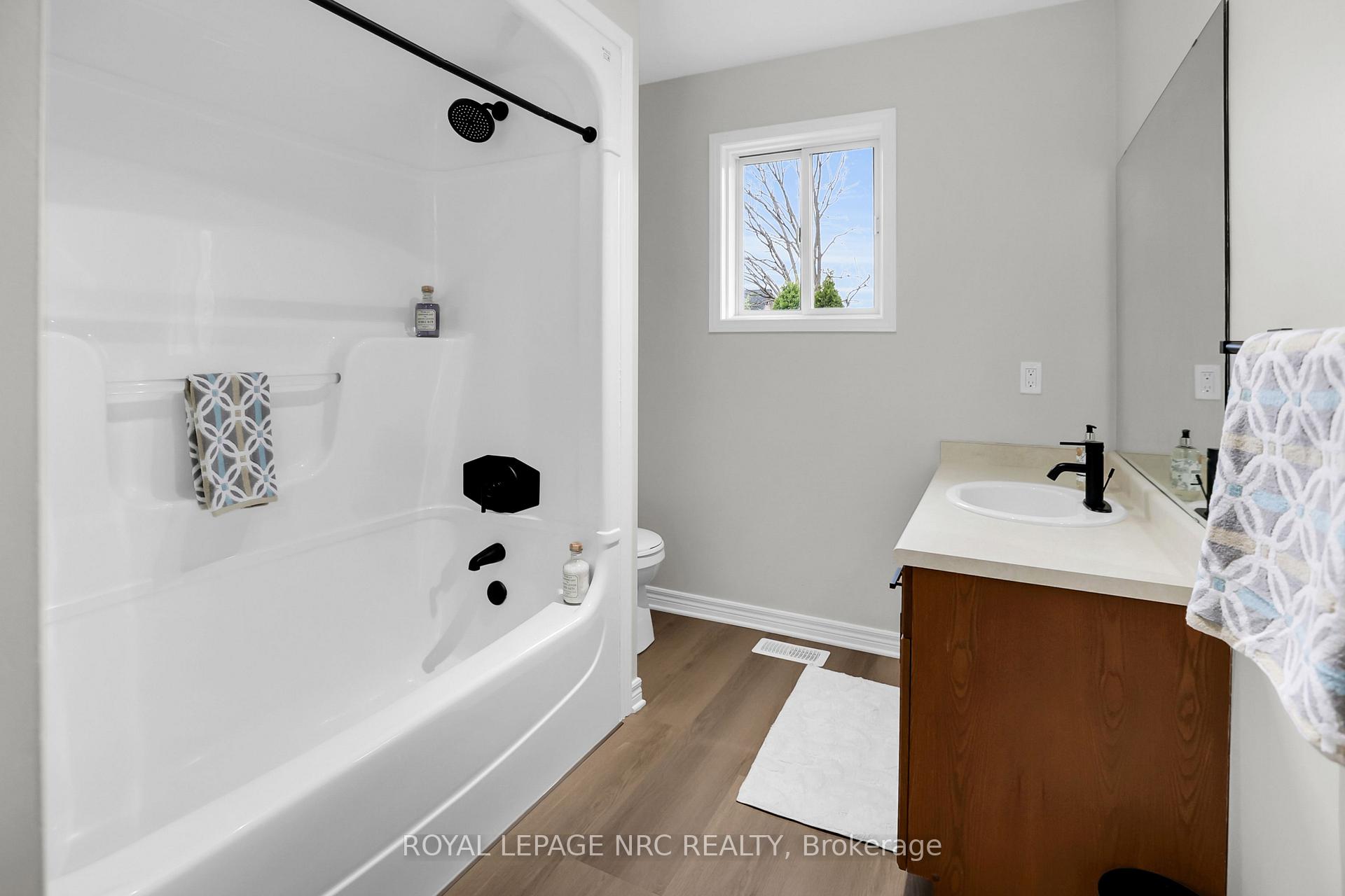 Photo 19 of 1 Colbey Street, St. Catharines, Downtown — HOMEH