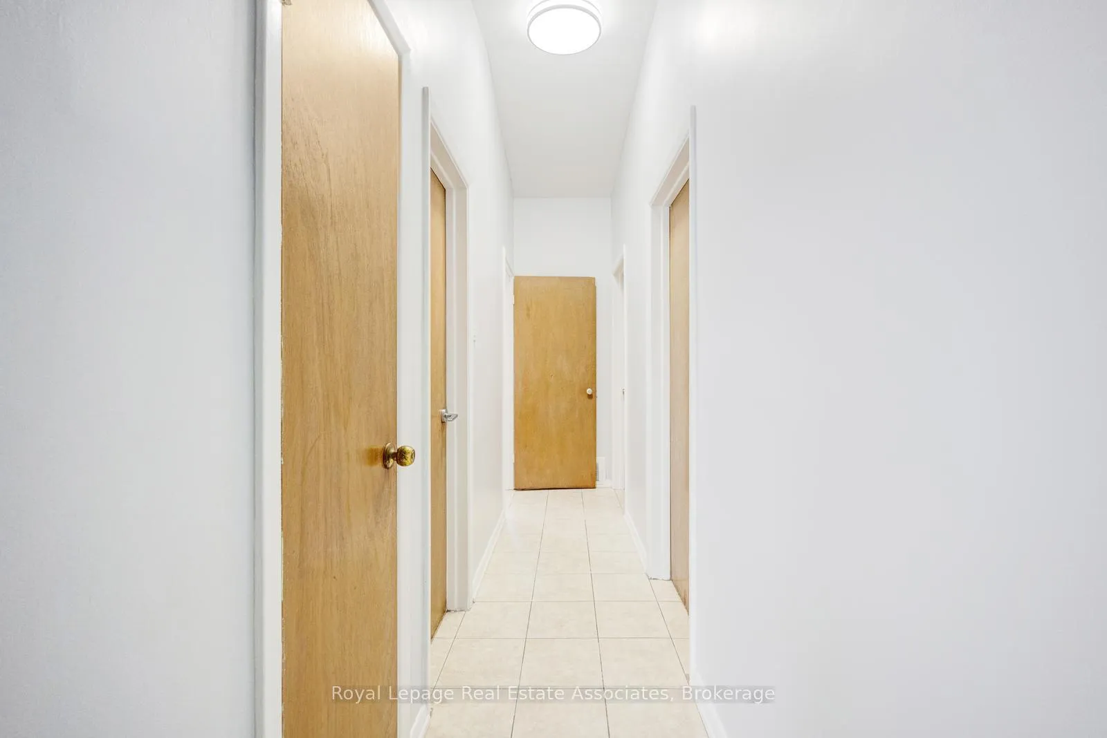 Photo 15 of 8 Caulfield Road, Etobicoke, Elms-Old Rexdale — HOMEH