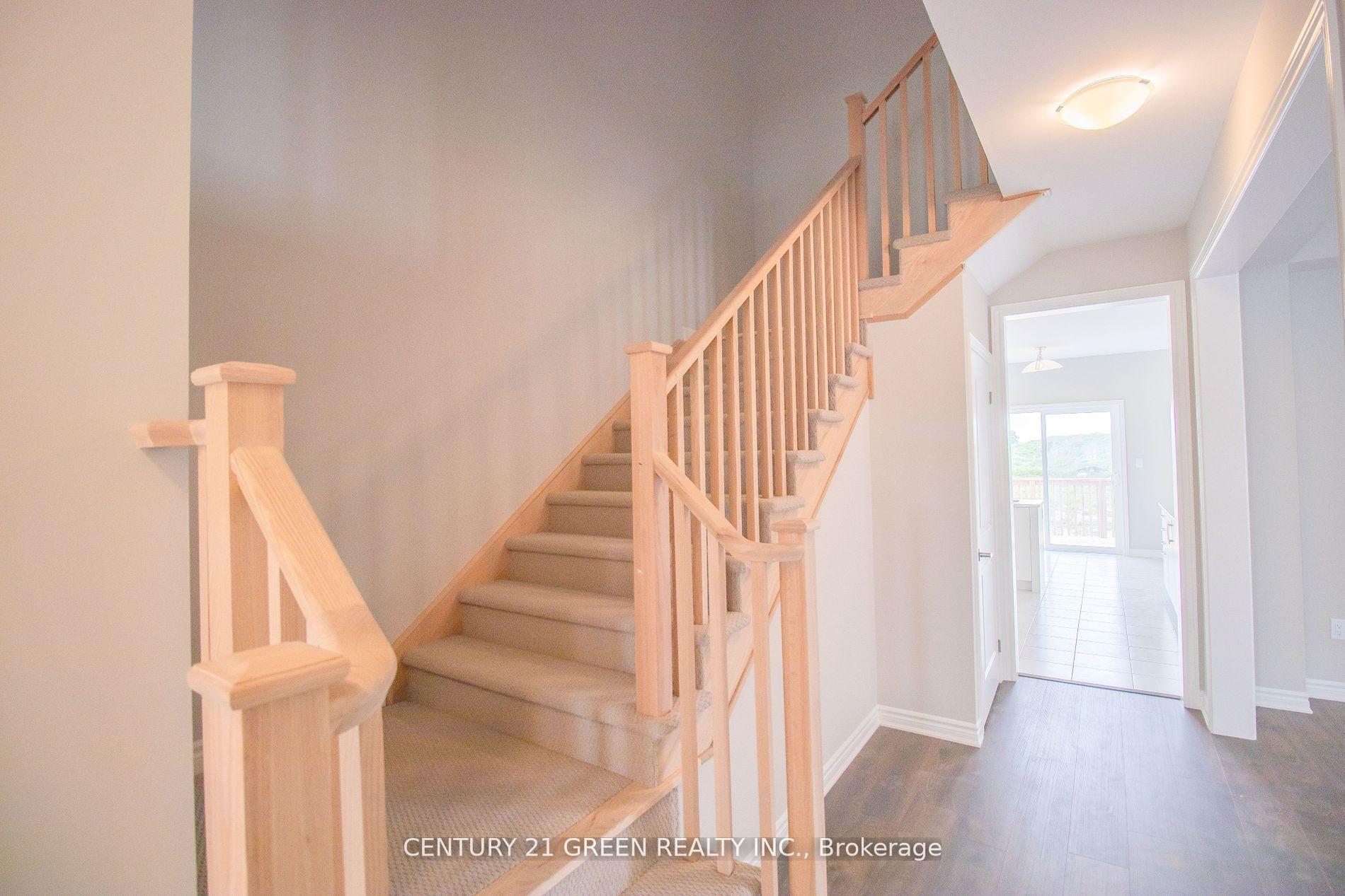 Photo 7 of 274 Springfield Crescent, Clearview, Stayner — HOMEH