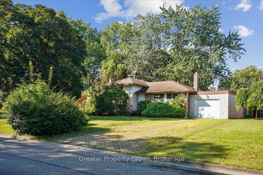 Photo 1 of 9 Briarsdale Drive, St. Catharines, Glendale/Glenridge — HOMEH