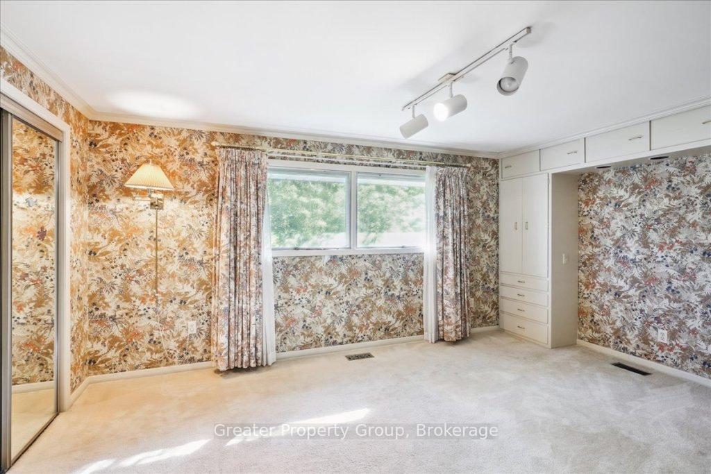 Photo 14 of 9 Briarsdale Drive, St. Catharines, Glendale/Glenridge — HOMEH