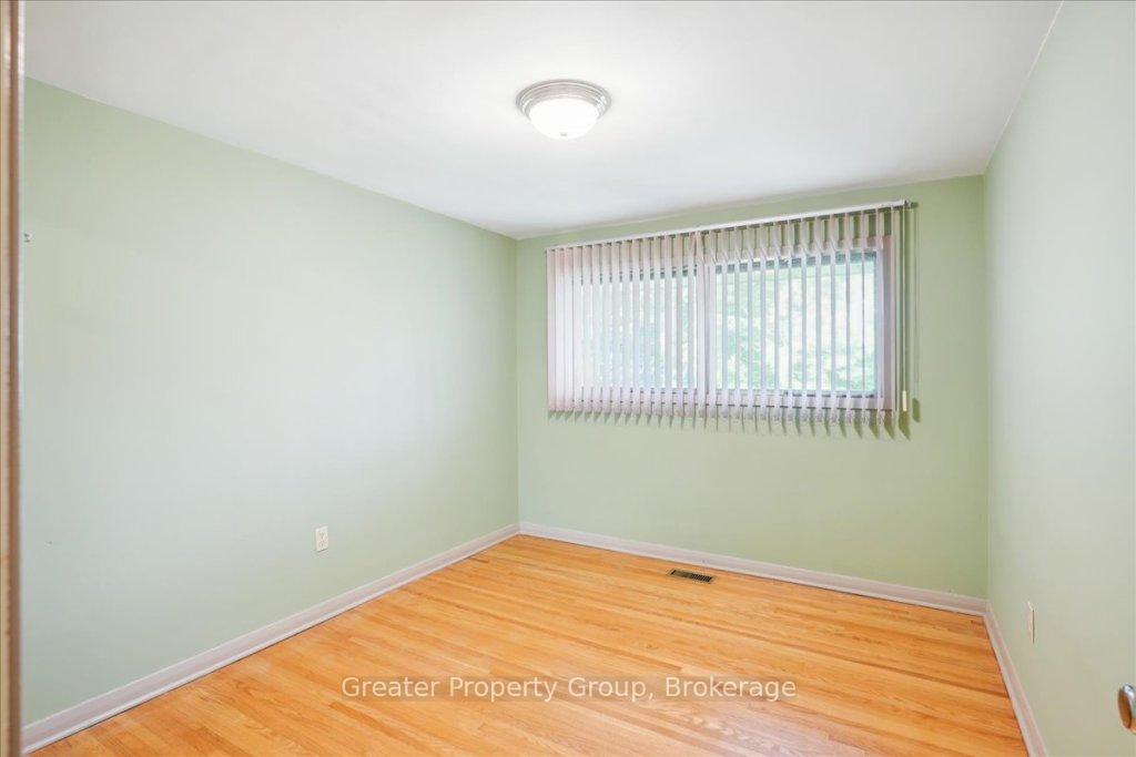 Photo 18 of 9 Briarsdale Drive, St. Catharines, Glendale/Glenridge — HOMEH