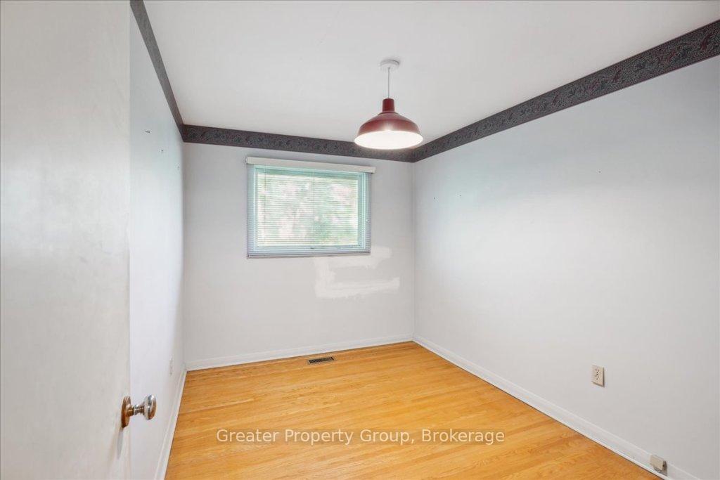 Photo 20 of 9 Briarsdale Drive, St. Catharines, Glendale/Glenridge — HOMEH
