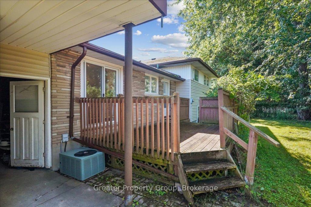 Photo 36 of 9 Briarsdale Drive, St. Catharines, Glendale/Glenridge — HOMEH