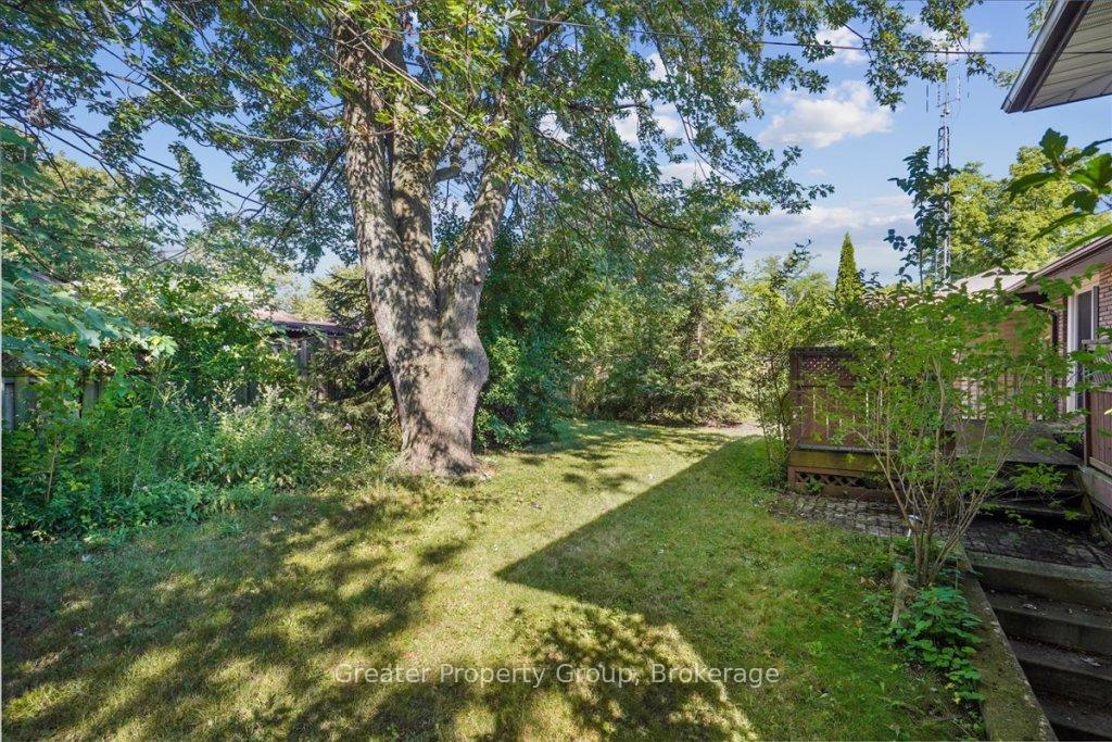 Photo 40 of 9 Briarsdale Drive, St. Catharines, Glendale/Glenridge — HOMEH