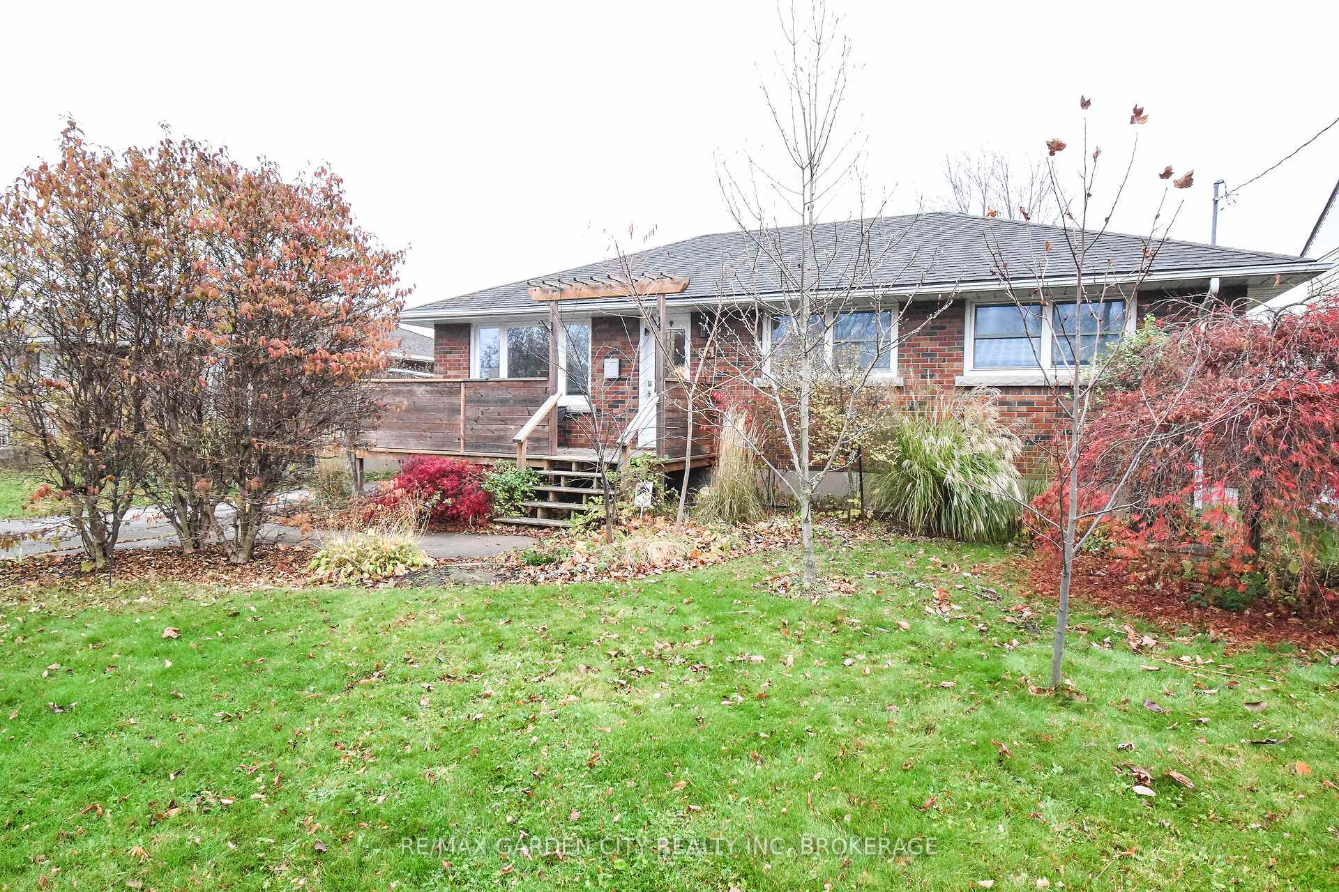 Photo 1 of 56 Longfellow Avenue, St. Catharines, Haig — HOMEH