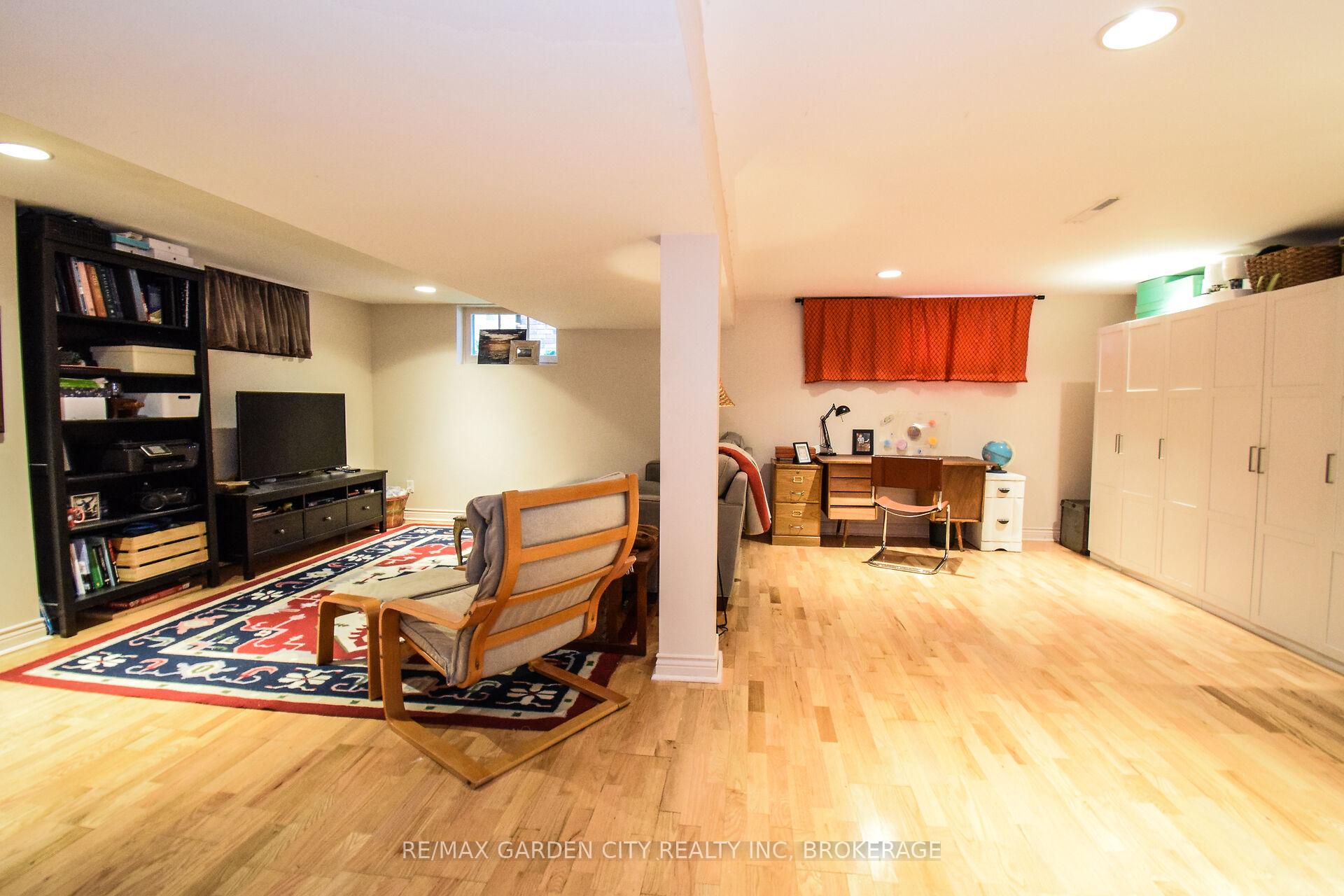 Photo 24 of 56 Longfellow Avenue, St. Catharines, Haig — HOMEH