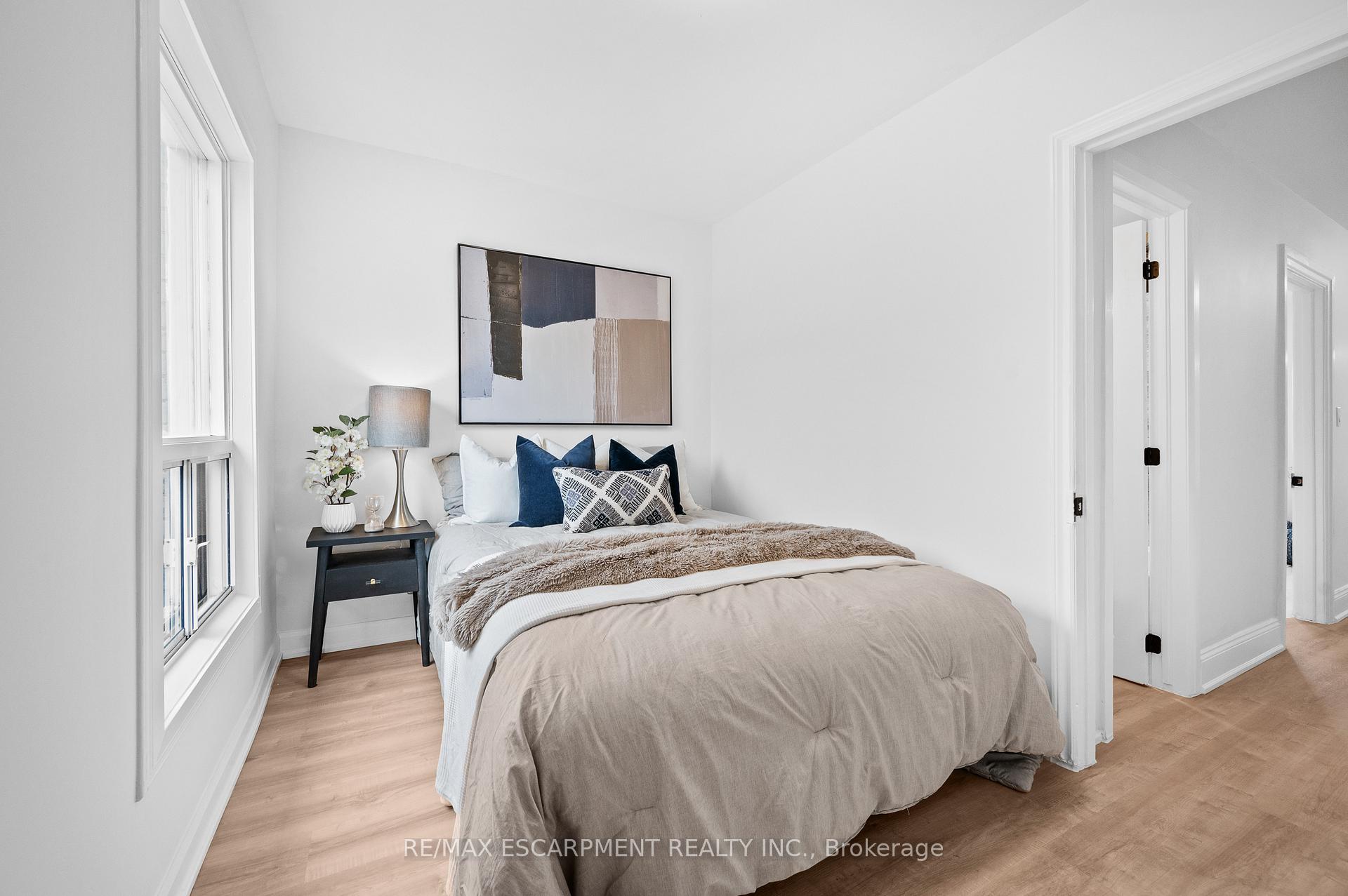 Photo 11 of 104 Gibson Avenue, Hamilton, Gibson — HOMEH