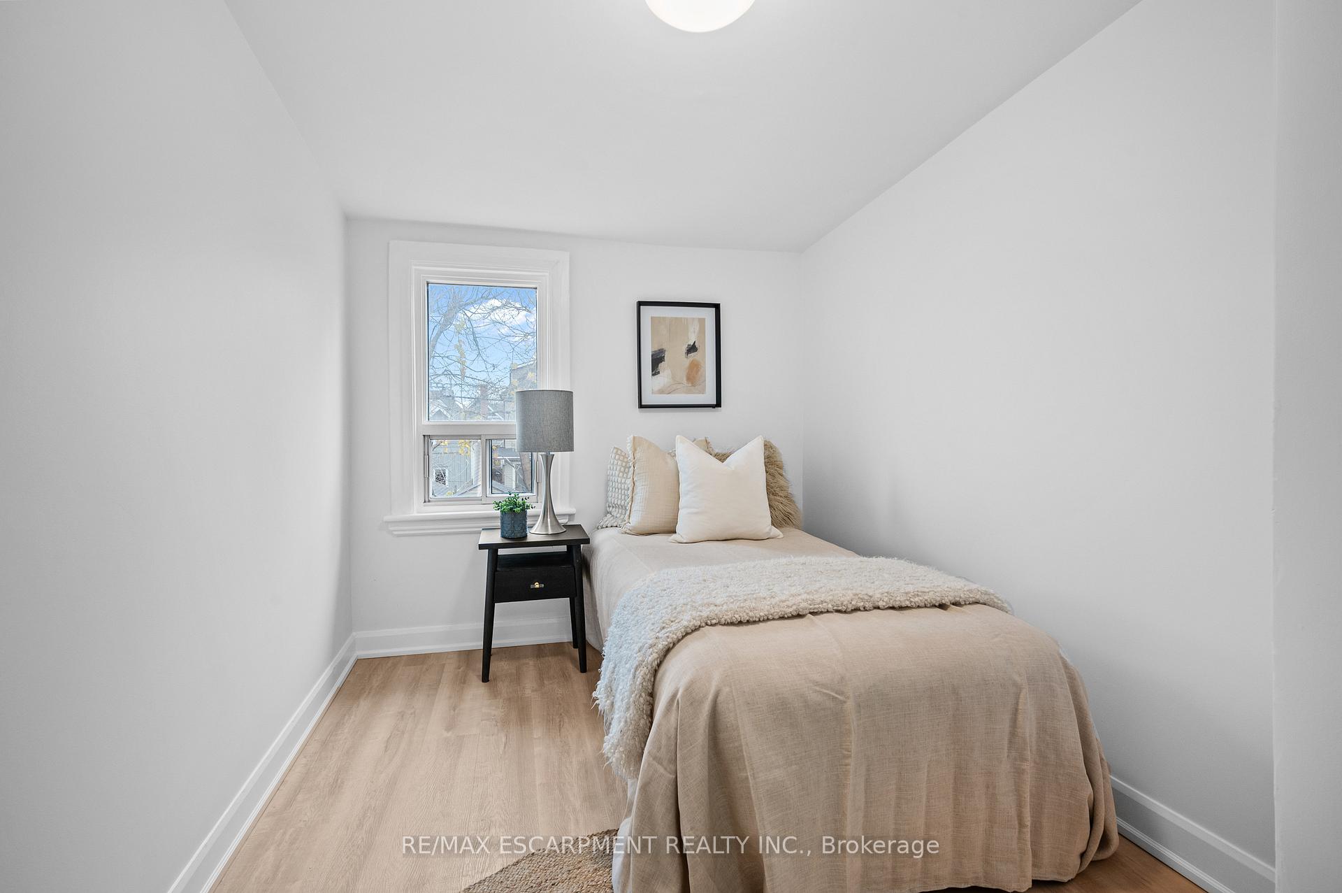 Photo 15 of 104 Gibson Avenue, Hamilton, Gibson — HOMEH