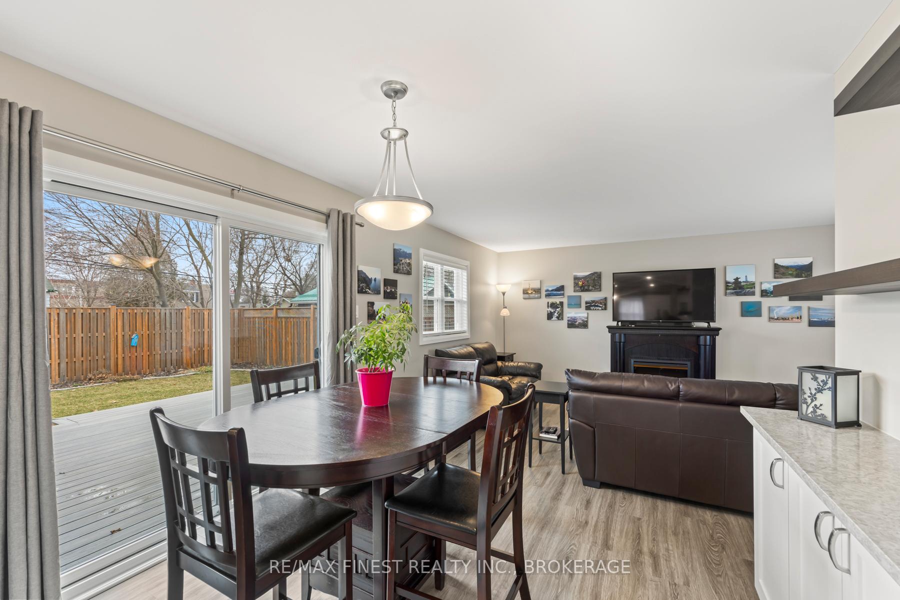 Photo 11 of 74 Brock Street W, Gananoque — HOMEH