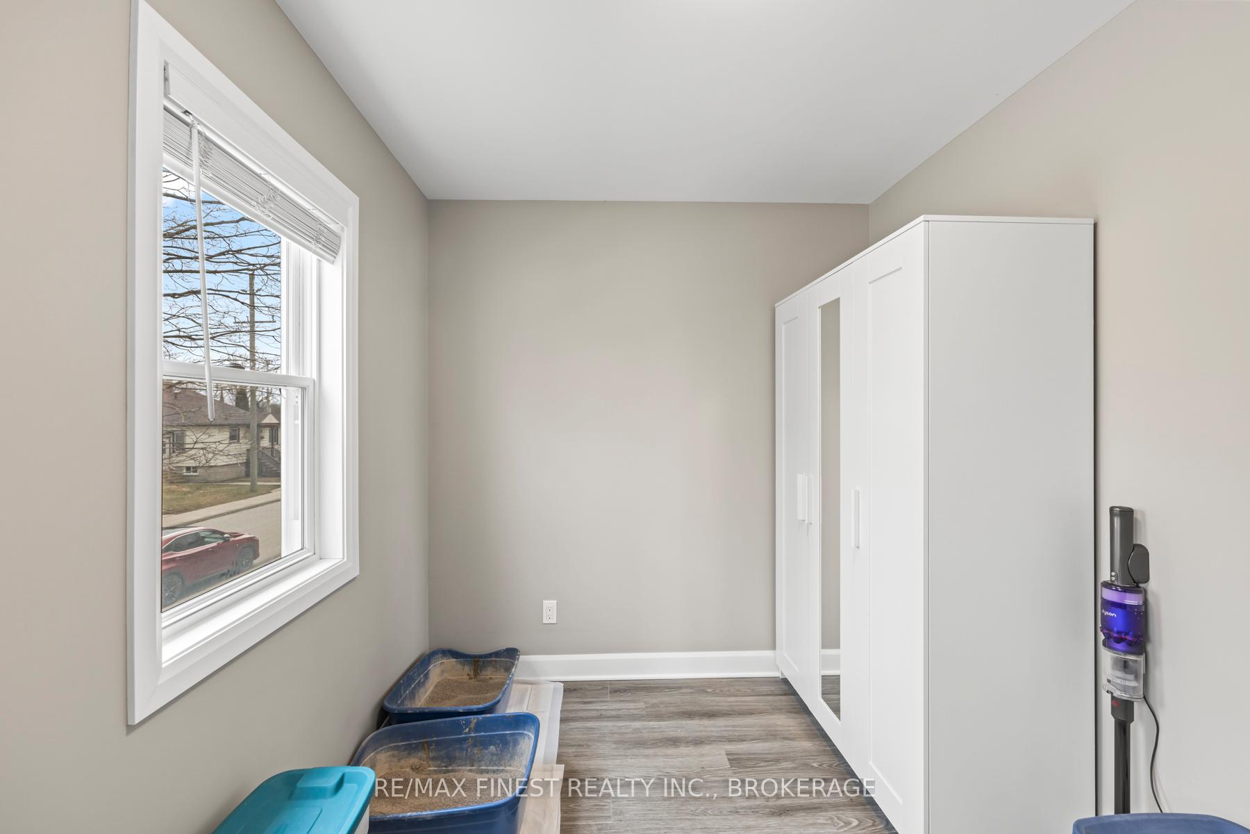Photo 32 of 74 Brock Street W, Gananoque — HOMEH