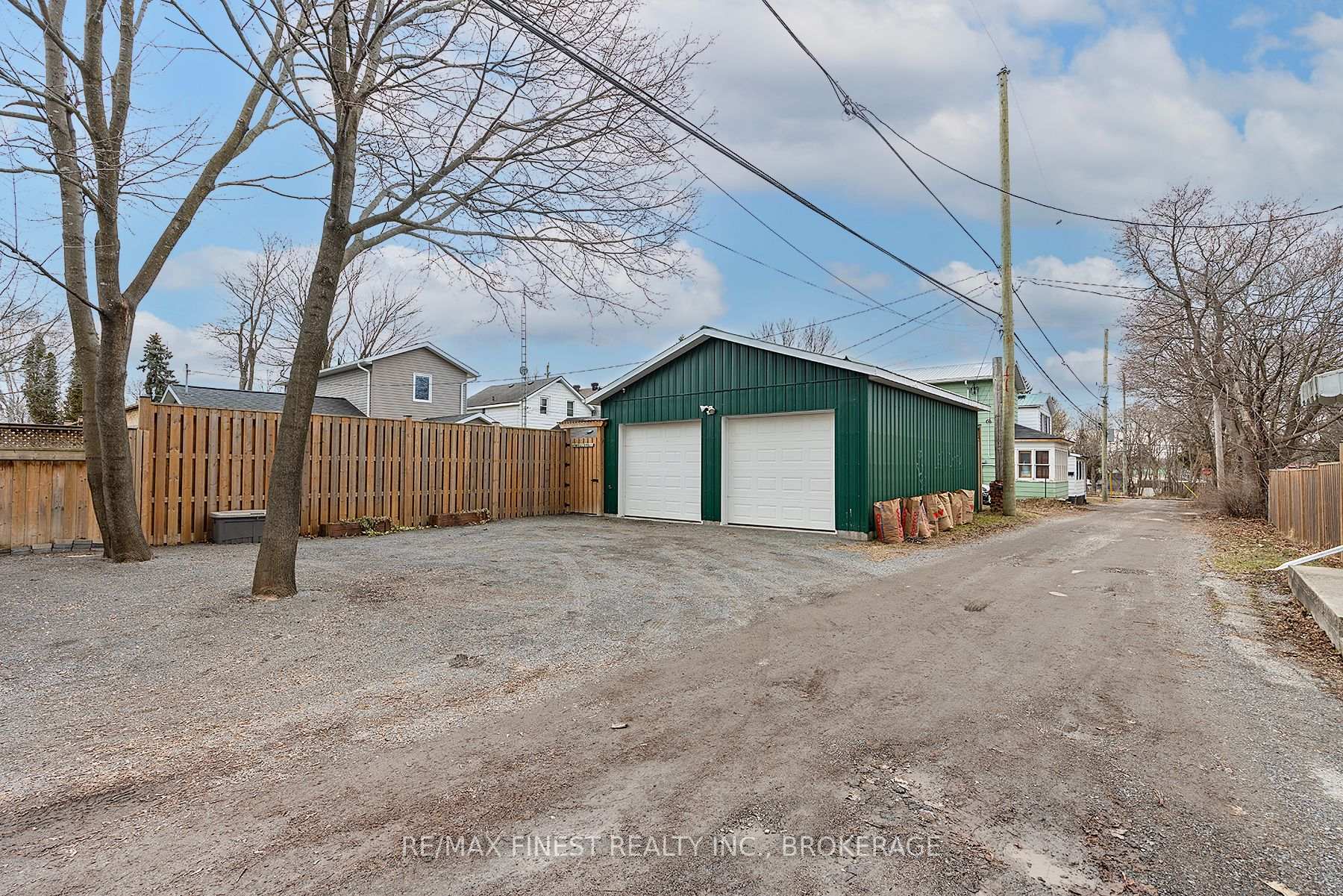 Photo 45 of 74 Brock Street W, Gananoque — HOMEH