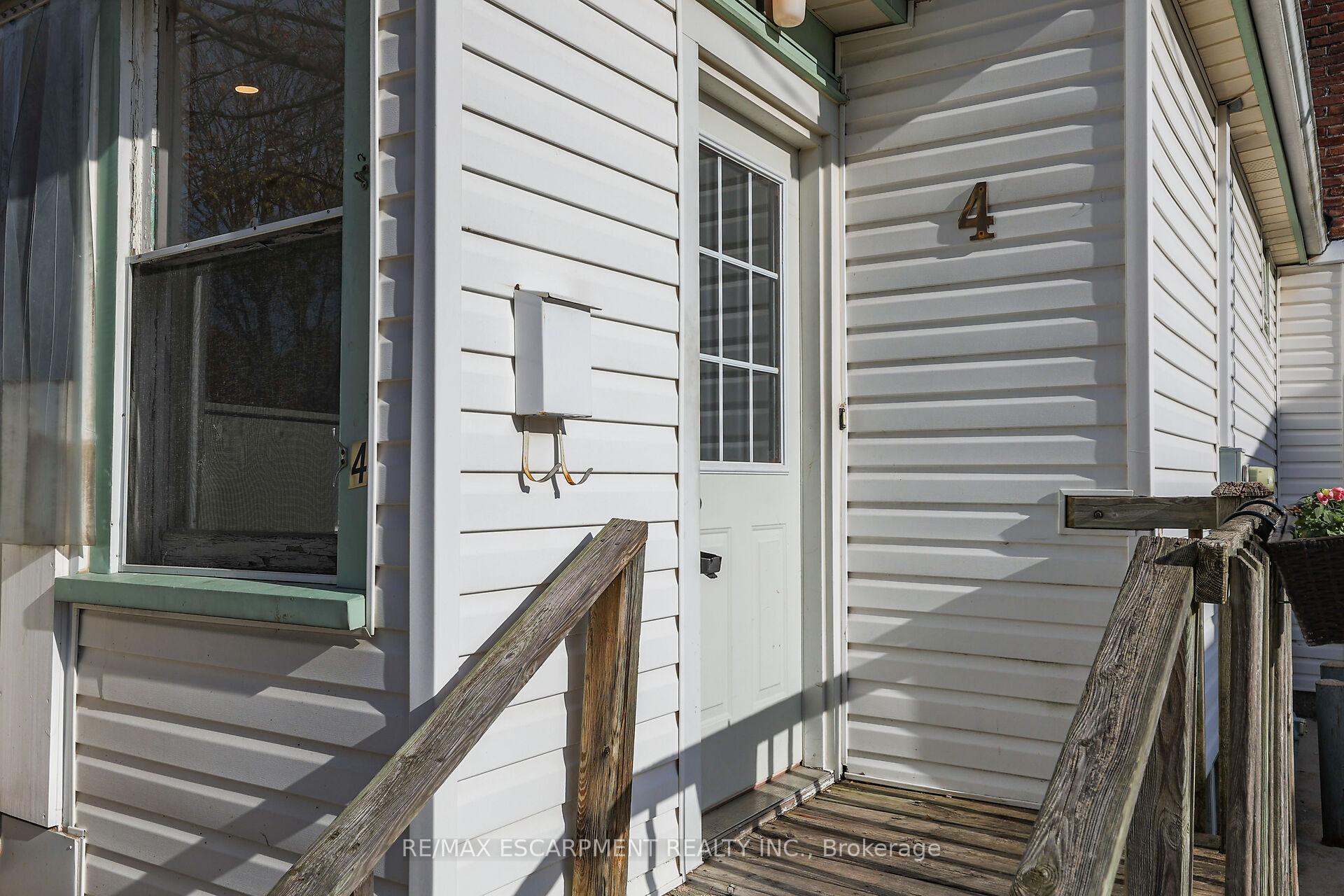 Photo 4 of 4 Mildred Avenue, St. Catharines, Haig — HOMEH