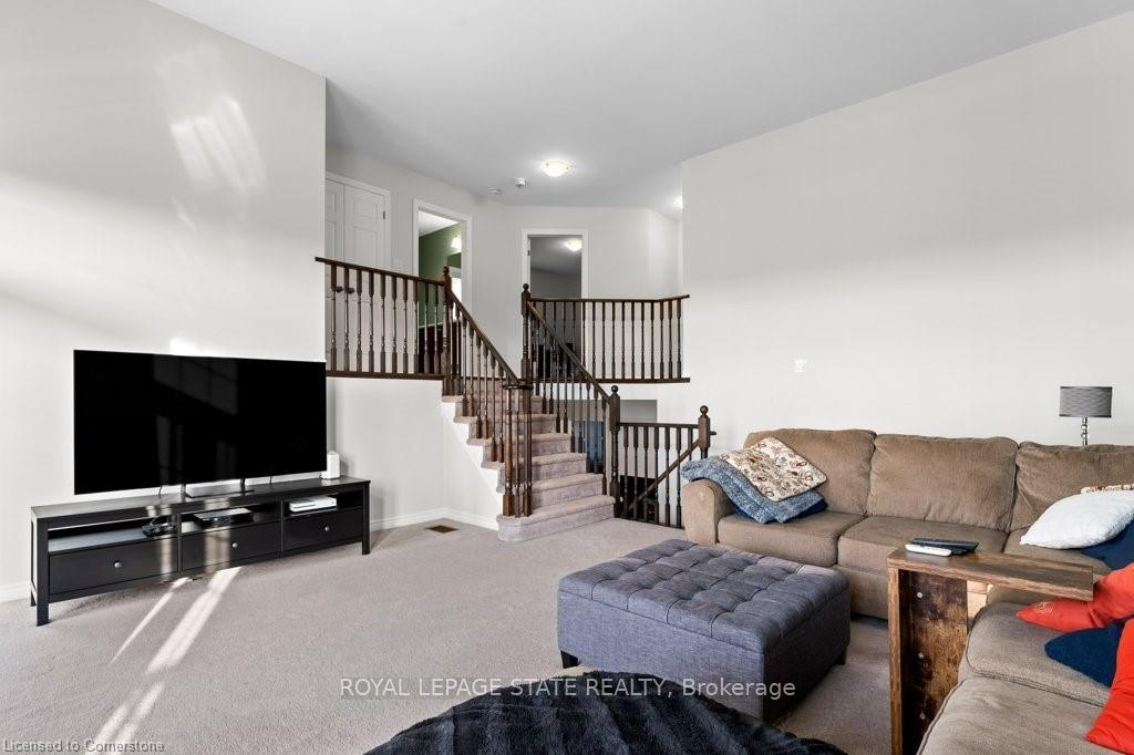 Photo 18 of 119 Brigham Avenue, Hamilton, Binbrook — HOMEH