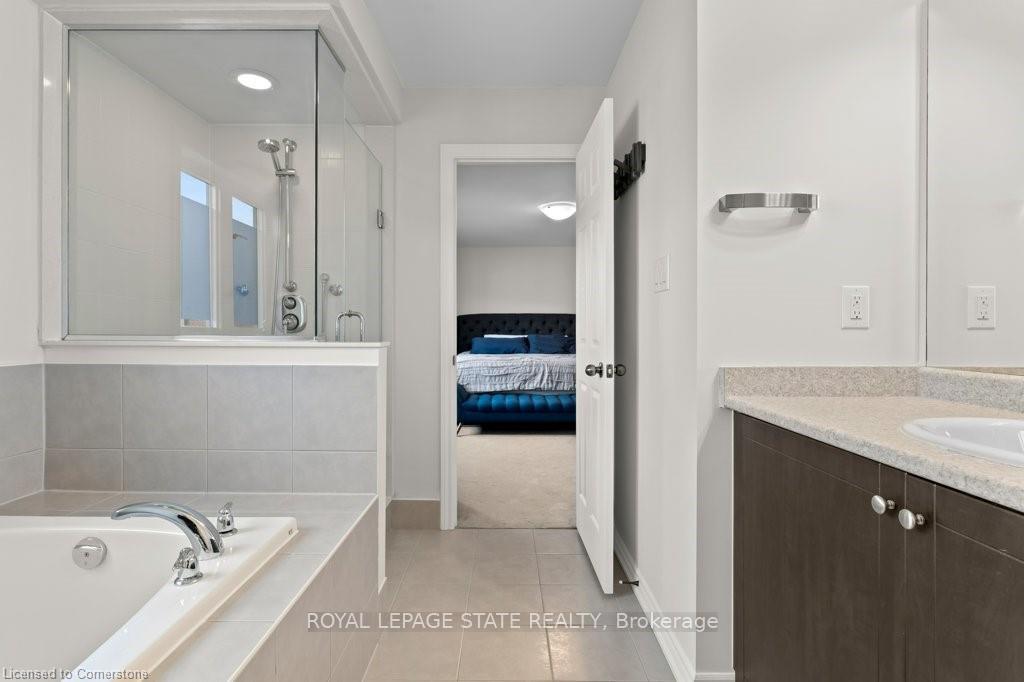 Photo 33 of 119 Brigham Avenue, Hamilton, Binbrook — HOMEH