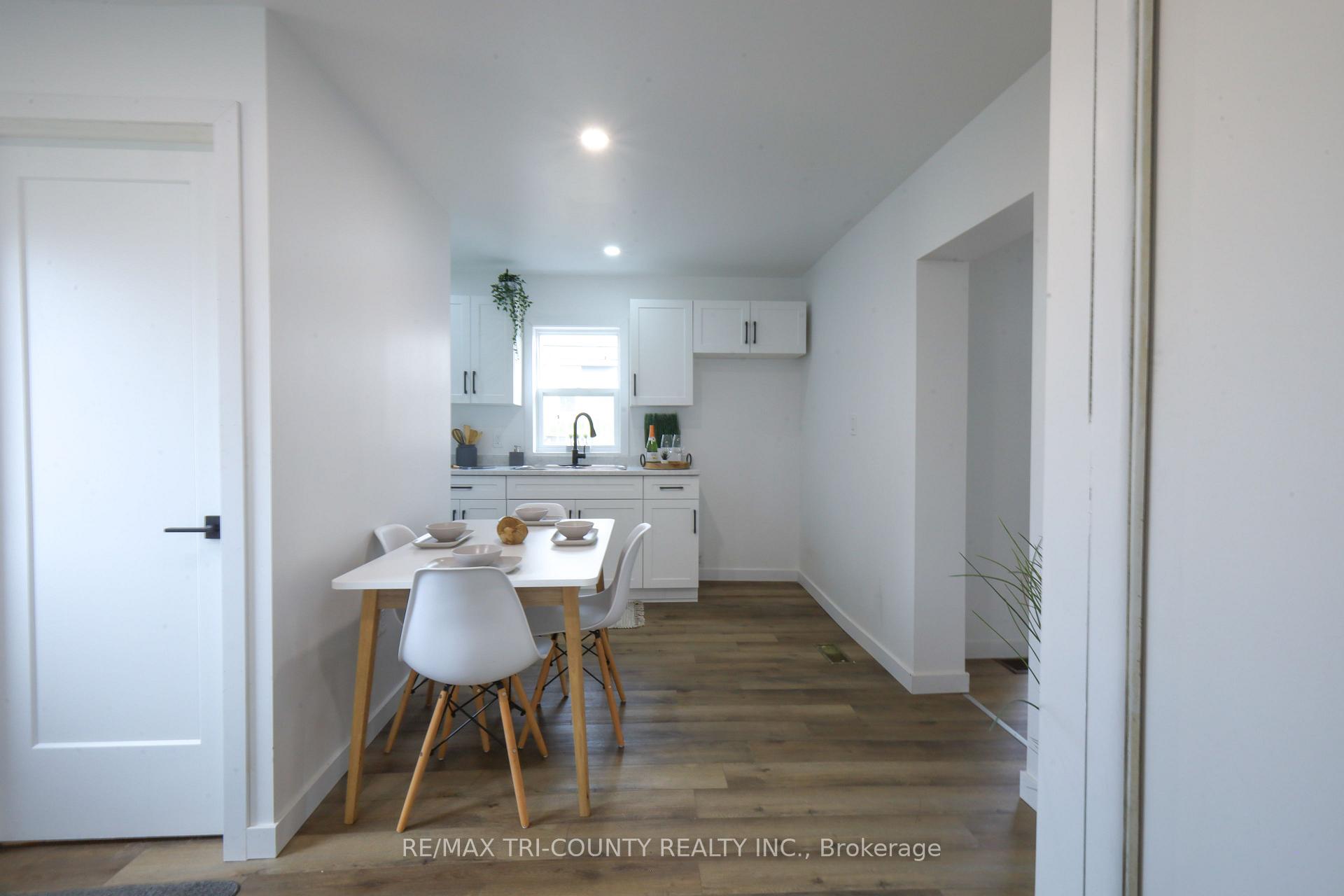 Photo 5 of 7 Eagle Street, St. Thomas — HOMEH