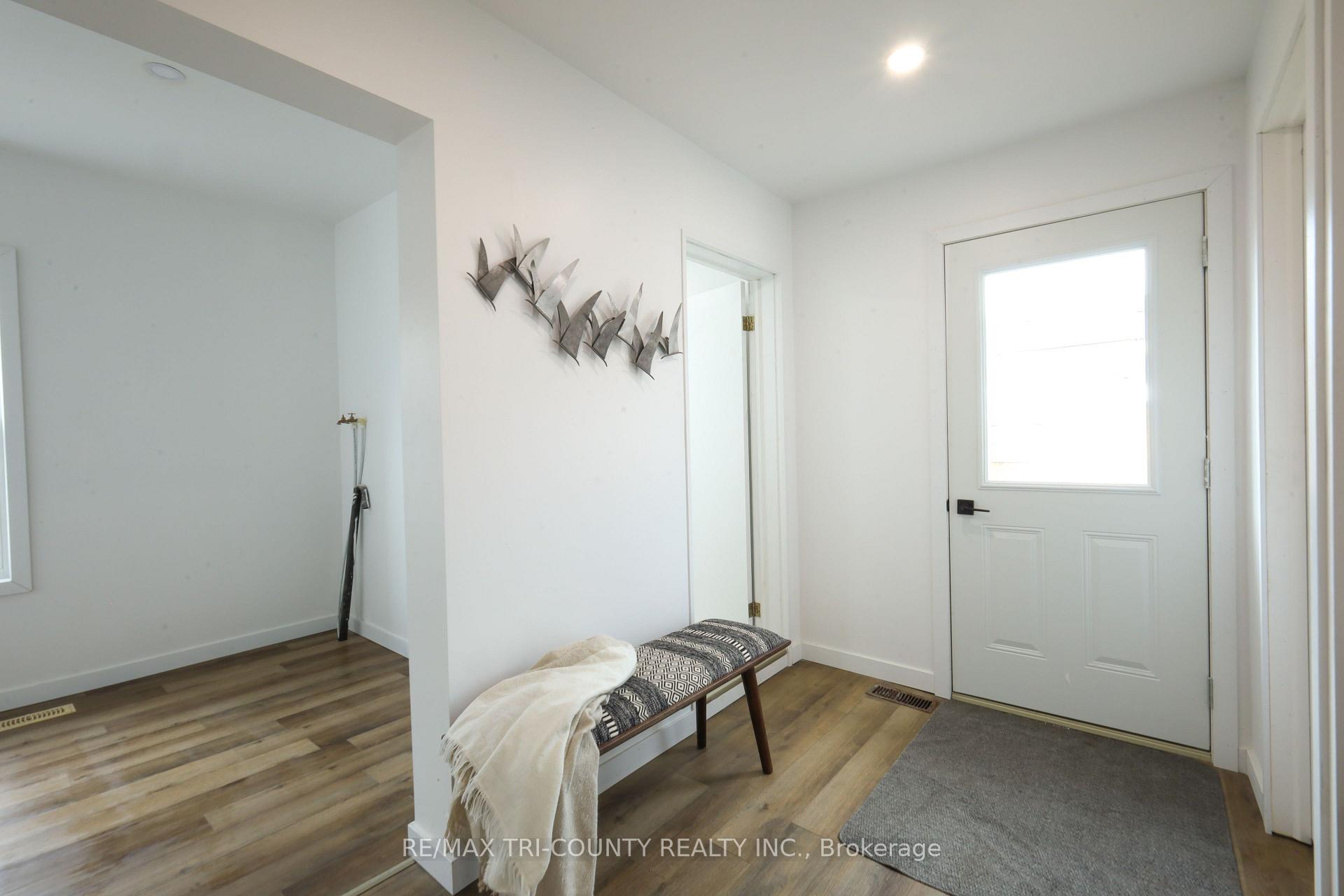 Photo 6 of 7 Eagle Street, St. Thomas — HOMEH