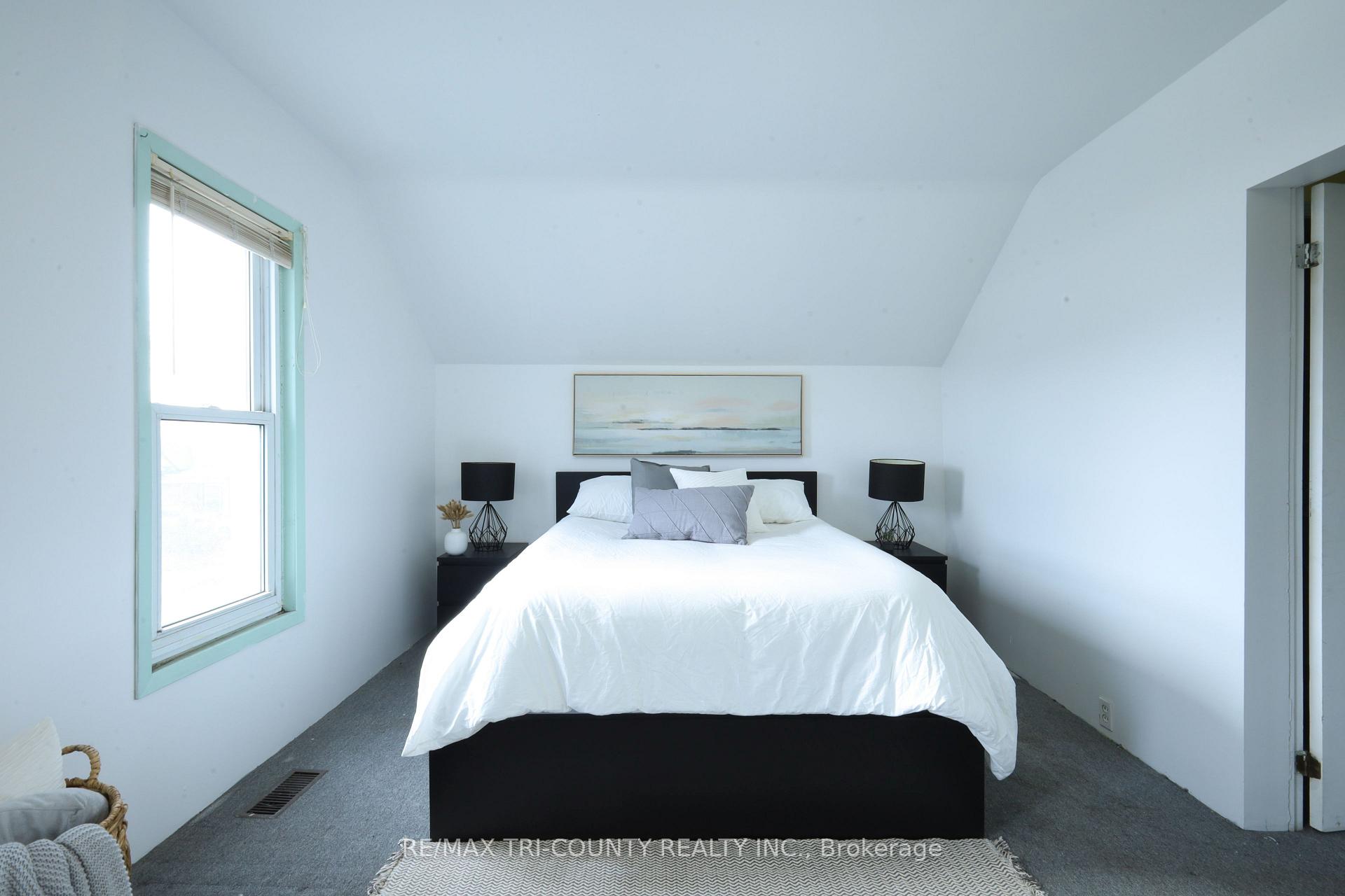 Photo 15 of 7 Eagle Street, St. Thomas — HOMEH