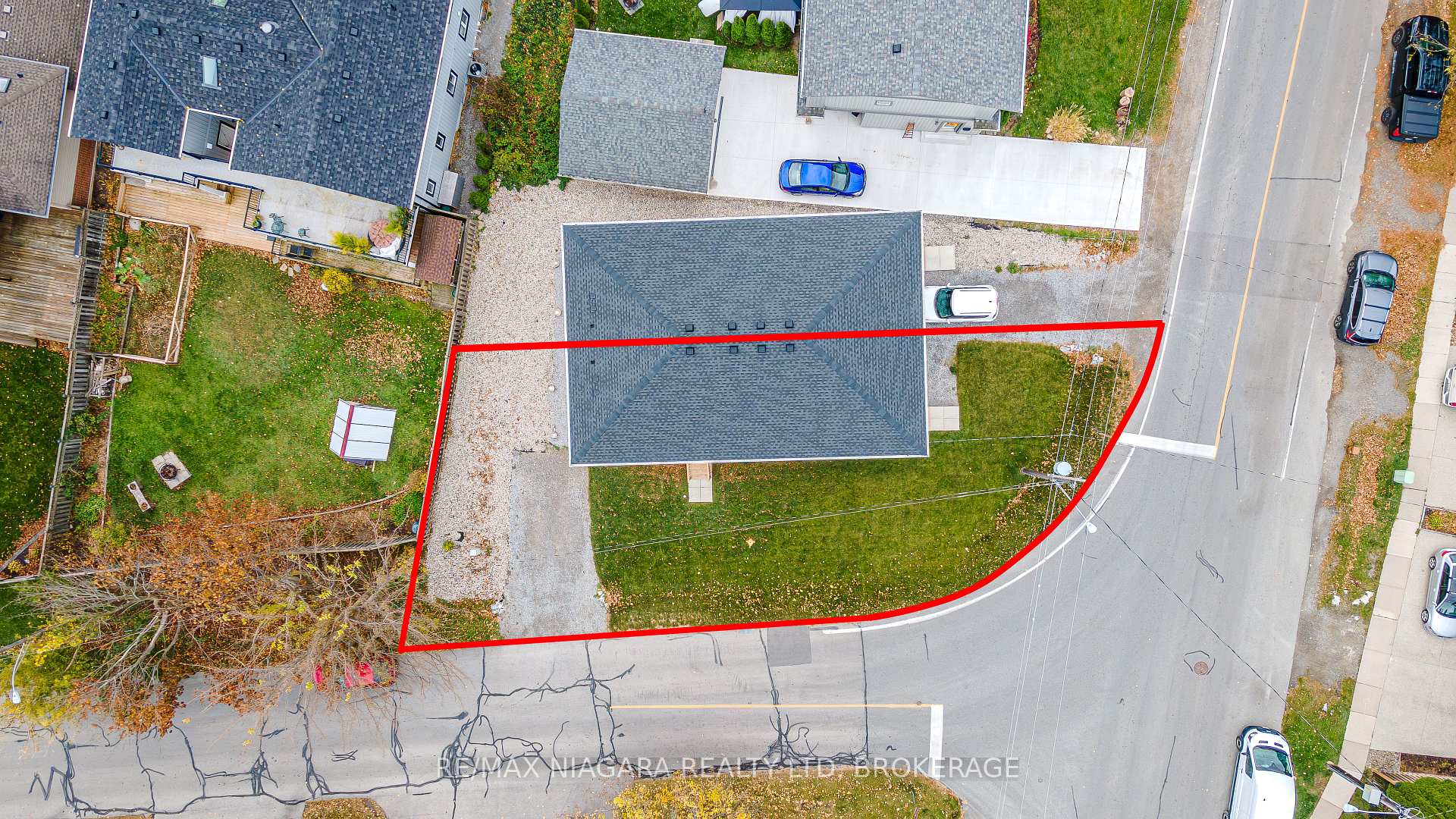 Photo 27 of 104 Broadway Avenue, St. Catharines, Port Weller — HOMEH