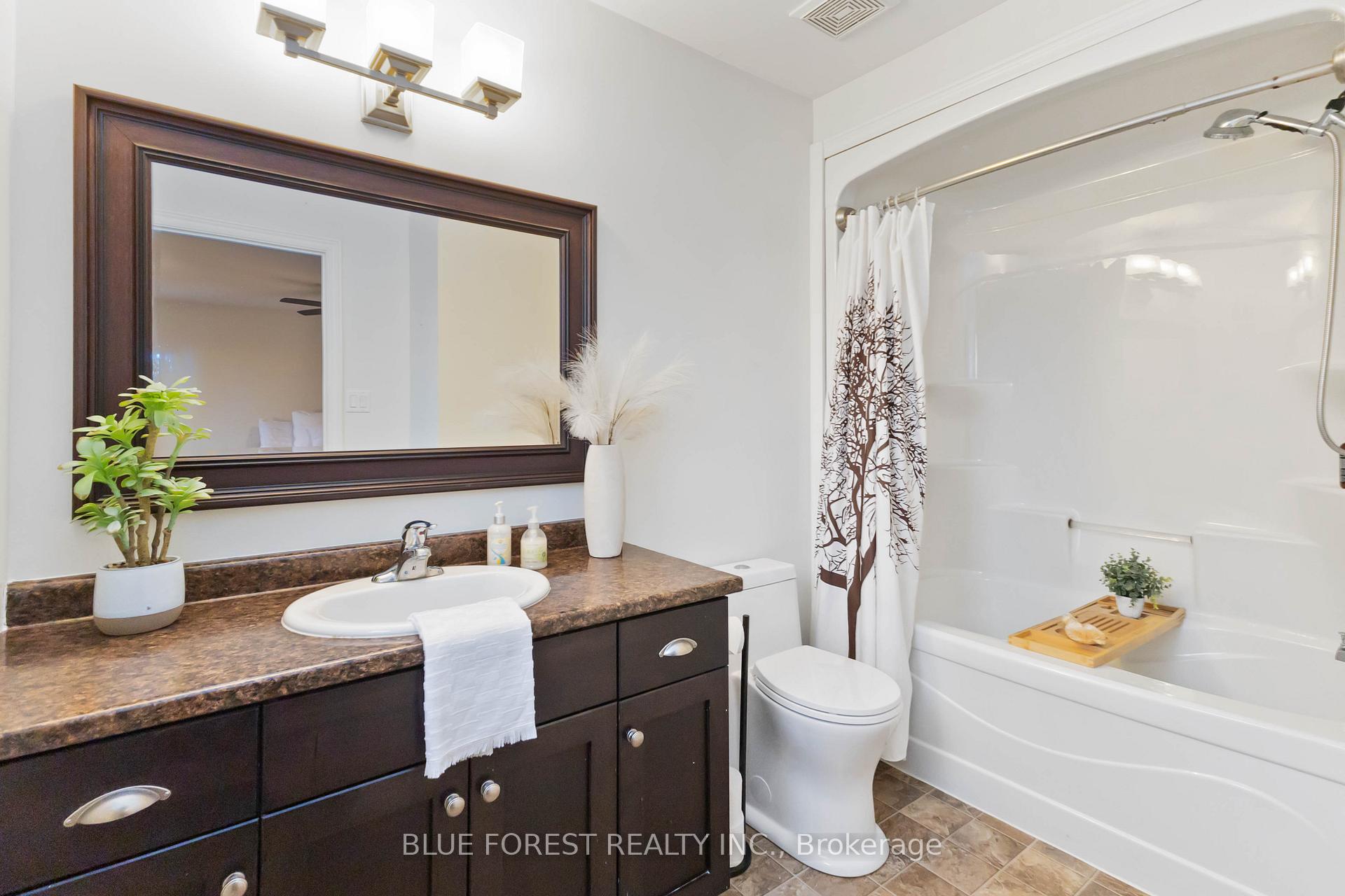 Photo 64 of 36 Pine Valley Drive, St. Thomas — HOMEH