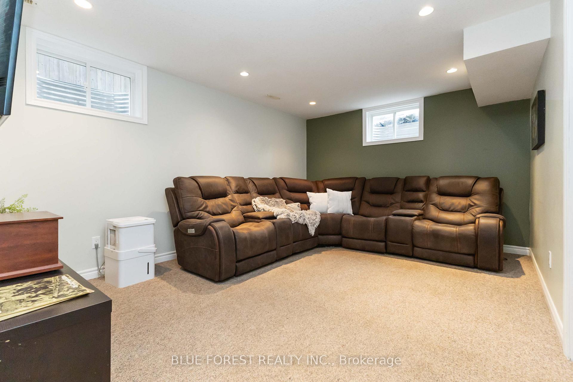 Photo 66 of 36 Pine Valley Drive, St. Thomas — HOMEH