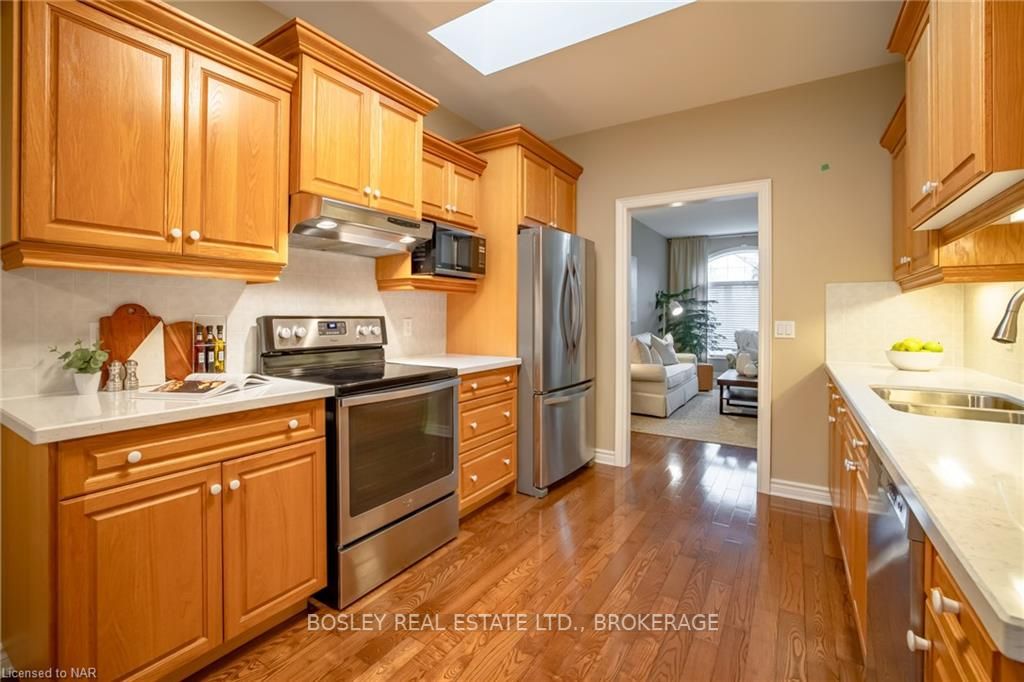 Photo 16 of Unit 8, 27 Parnell Road, St. Catharines, Vine/Linwell — HOMEH