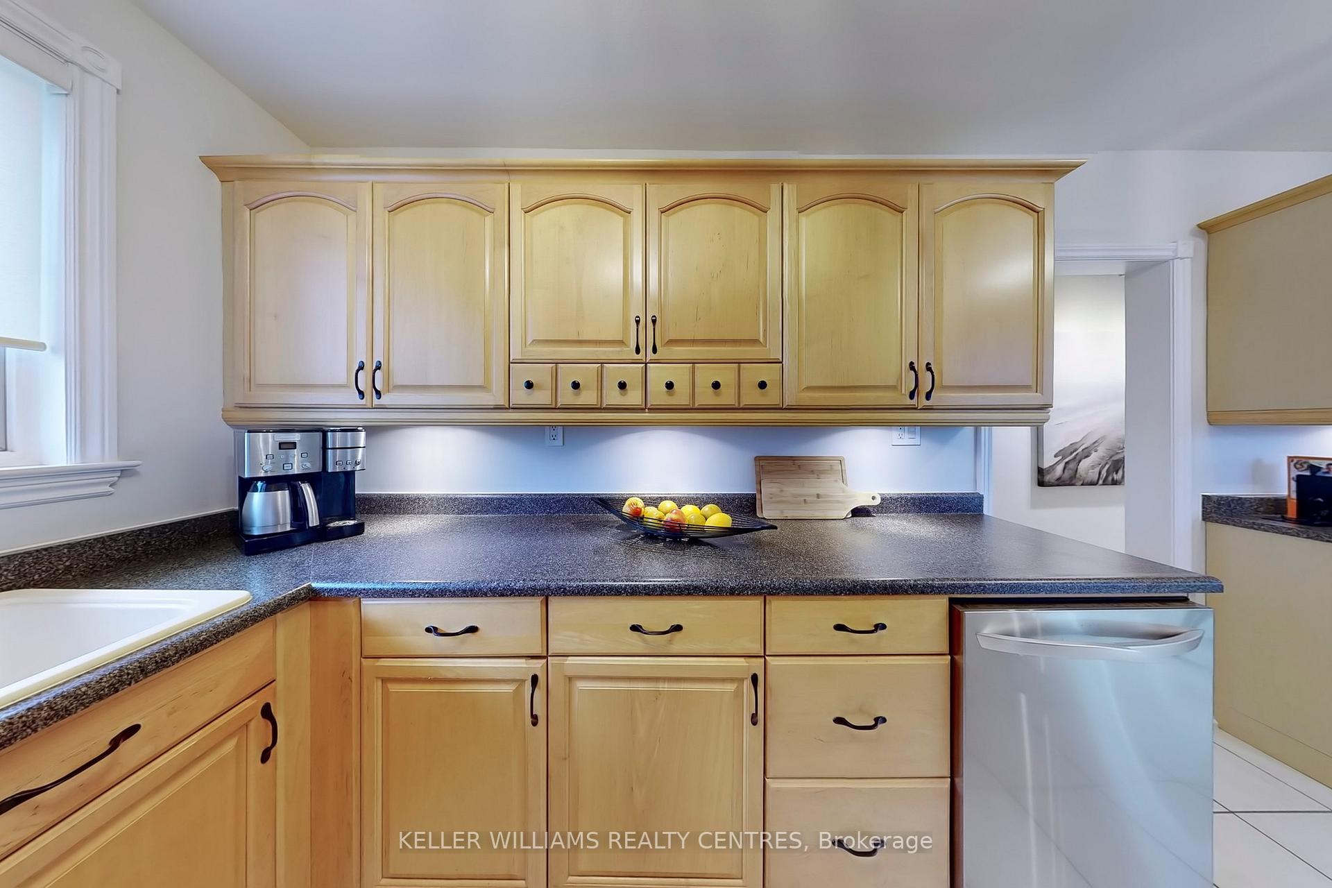 Photo 9 of 17 Patrick Drive, Aurora, Aurora Highlands — HOMEH