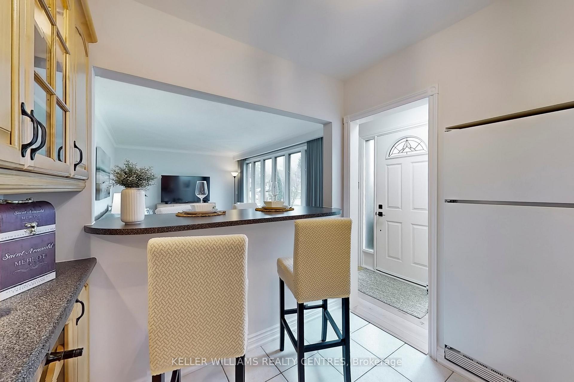 Photo 11 of 17 Patrick Drive, Aurora, Aurora Highlands — HOMEH