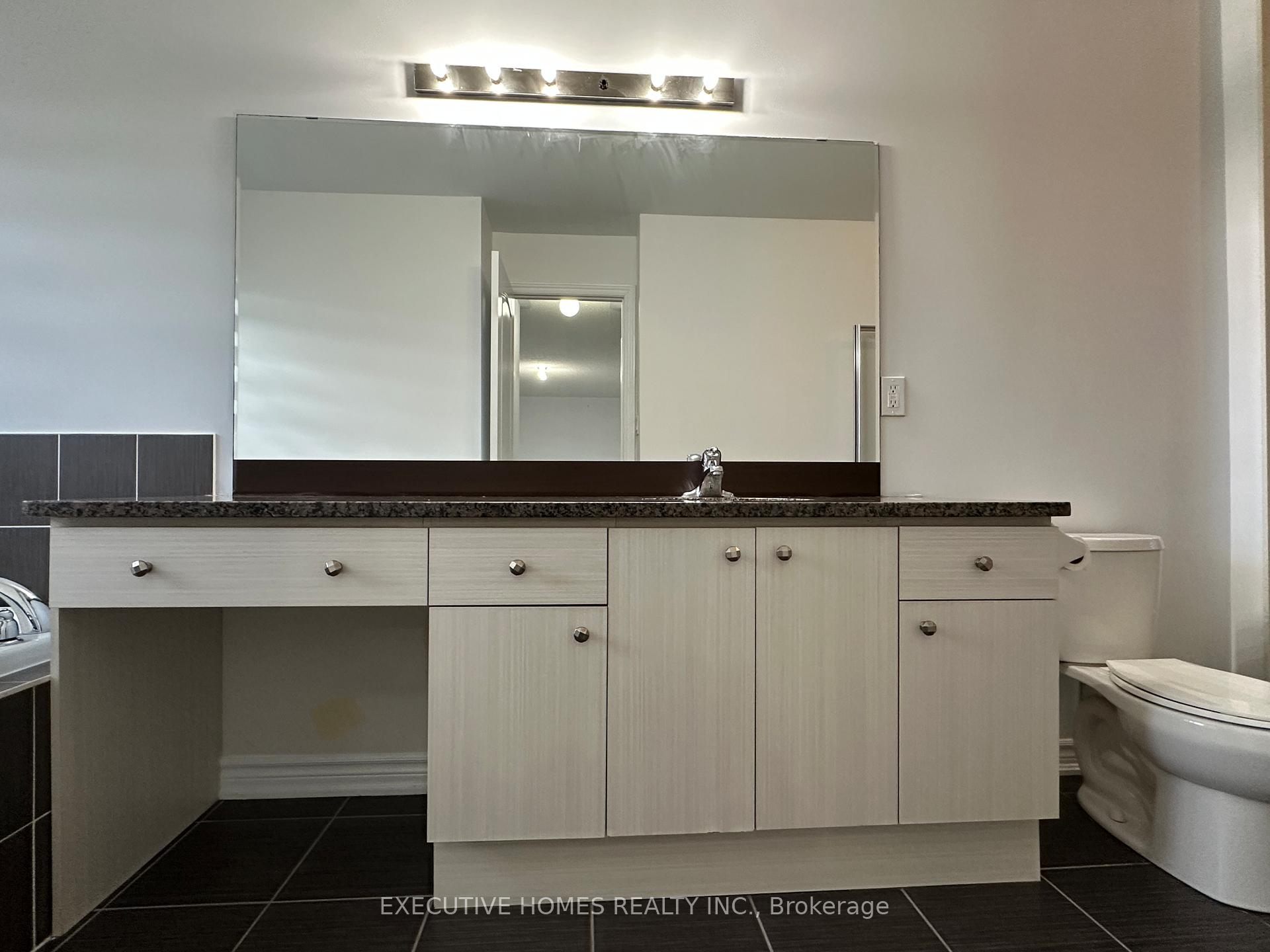 Photo 21 of 21 Elmcrest Drive, Brampton, Credit Valley — HOMEH