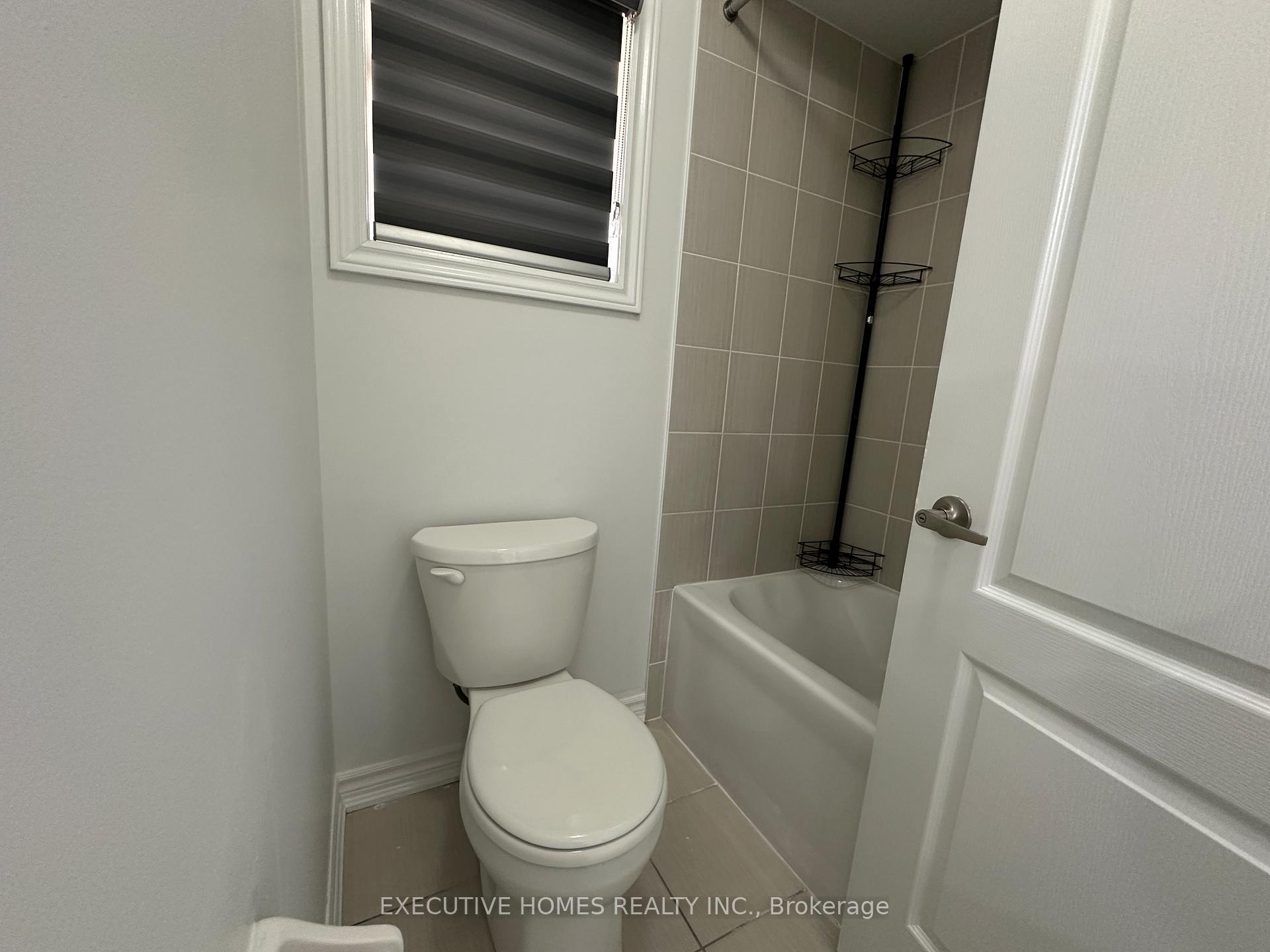 Photo 31 of 21 Elmcrest Drive, Brampton, Credit Valley — HOMEH