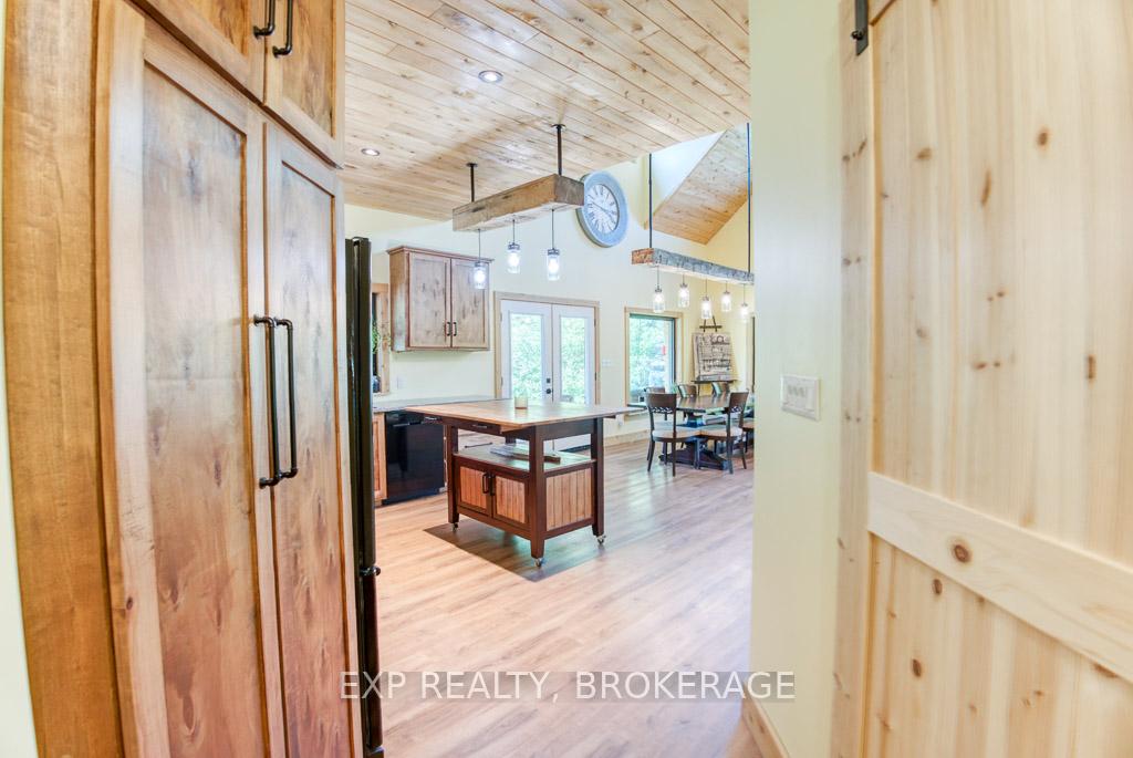 Photo 11 of 1249 Waters Edge Lane, Frontenac, Frontenac Centre — HOMEH