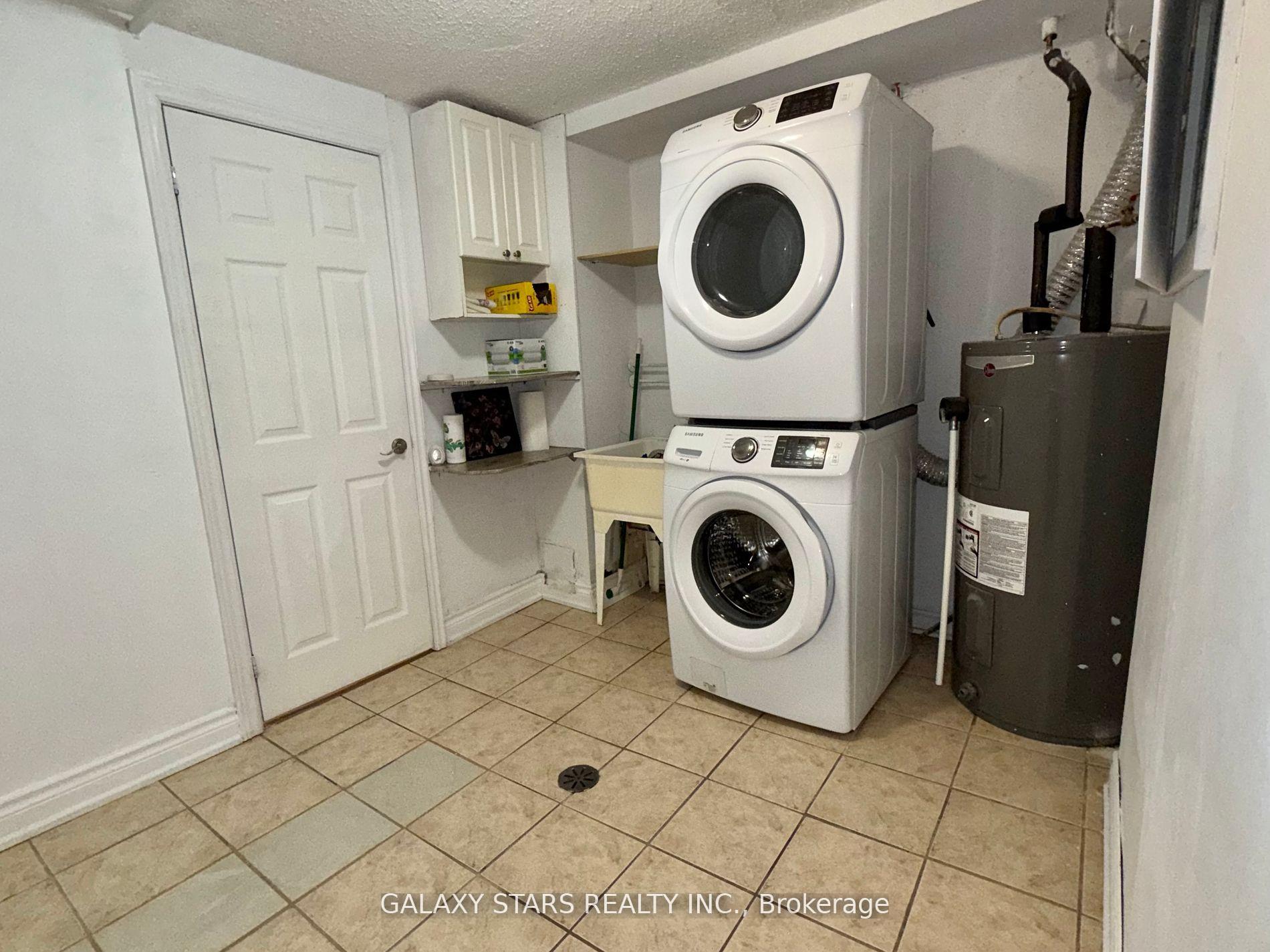 Photo 21 of 145 Milestone Crescent, Aurora, Aurora Village — HOMEH