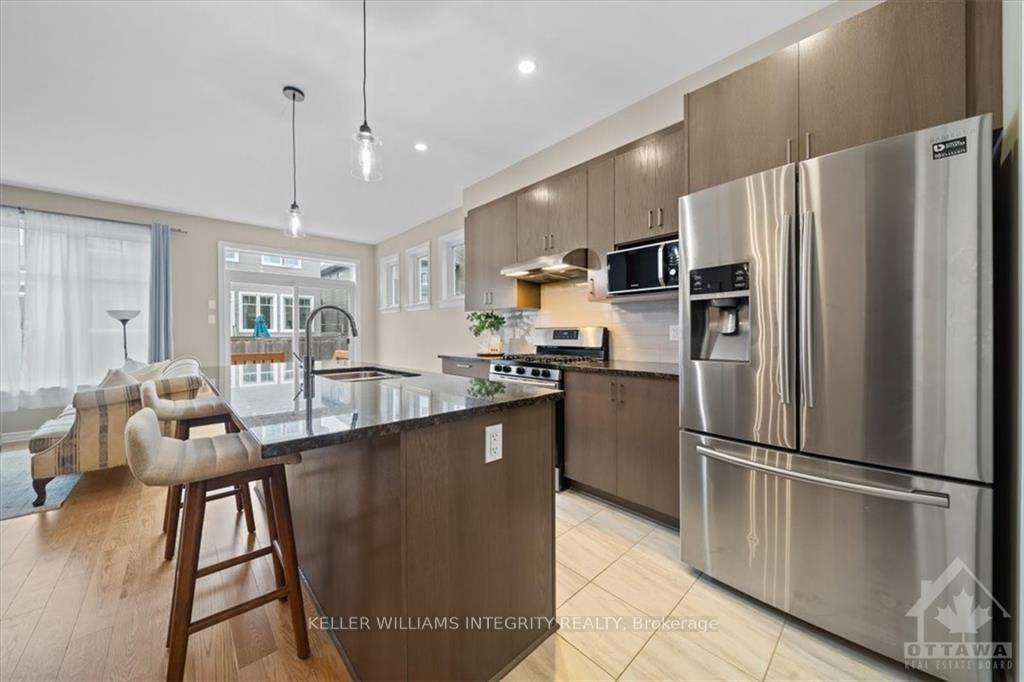Photo 7 of 423 Warmstone Drive, Ottawa, Stittsville (North) — HOMEH