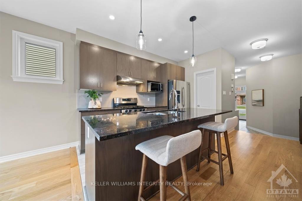 Photo 8 of 423 Warmstone Drive, Ottawa, Stittsville (North) — HOMEH