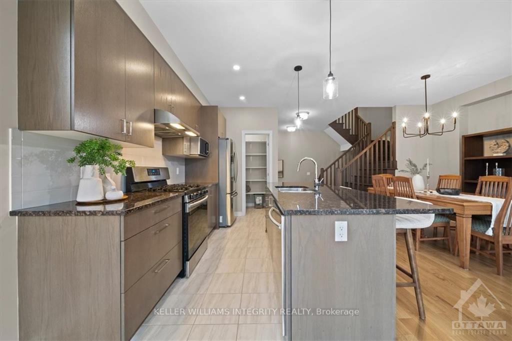 Photo 10 of 423 Warmstone Drive, Ottawa, Stittsville (North) — HOMEH