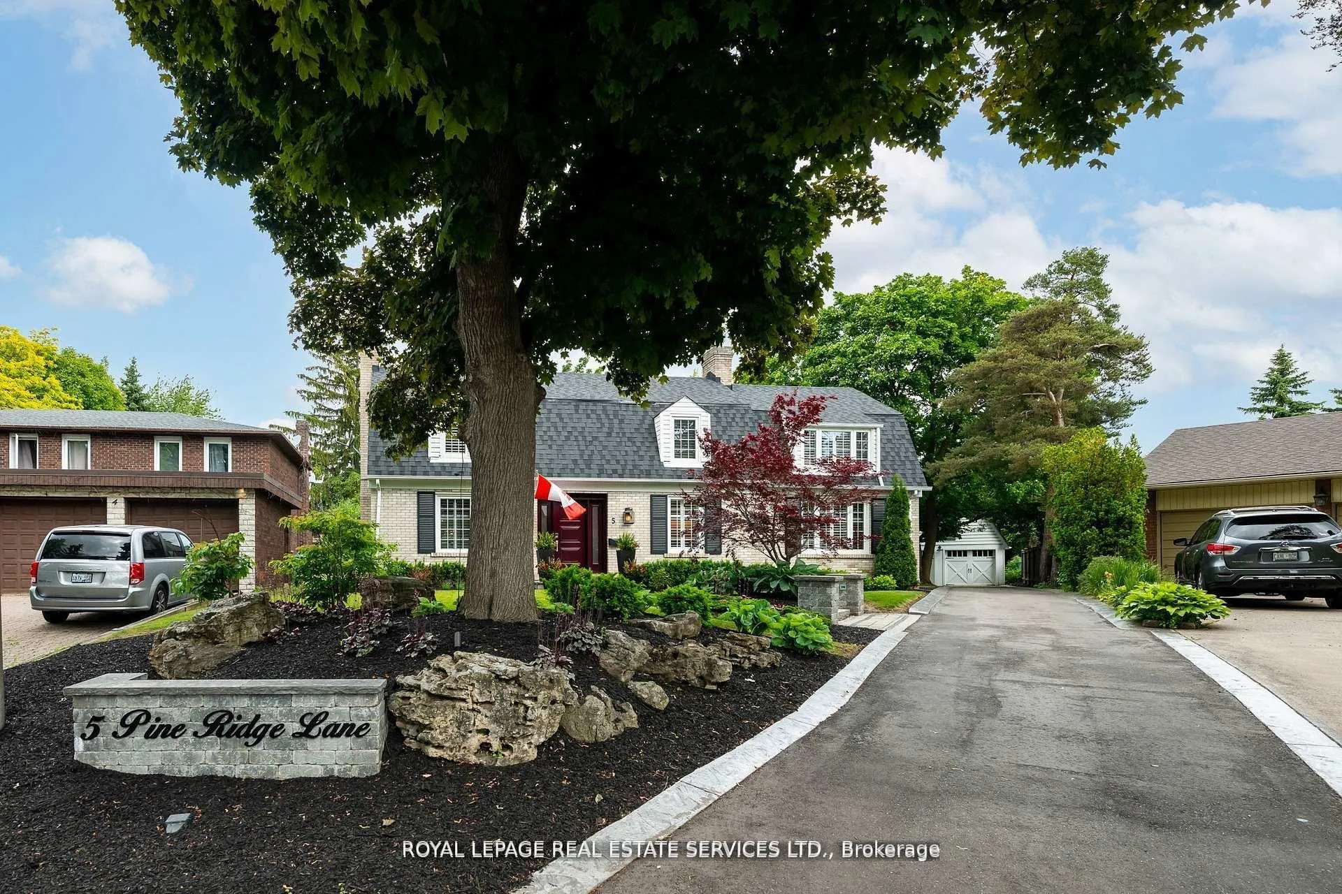Photo 1 of 5 Pine Ridge Lane, Brampton, Brampton East — HOMEH